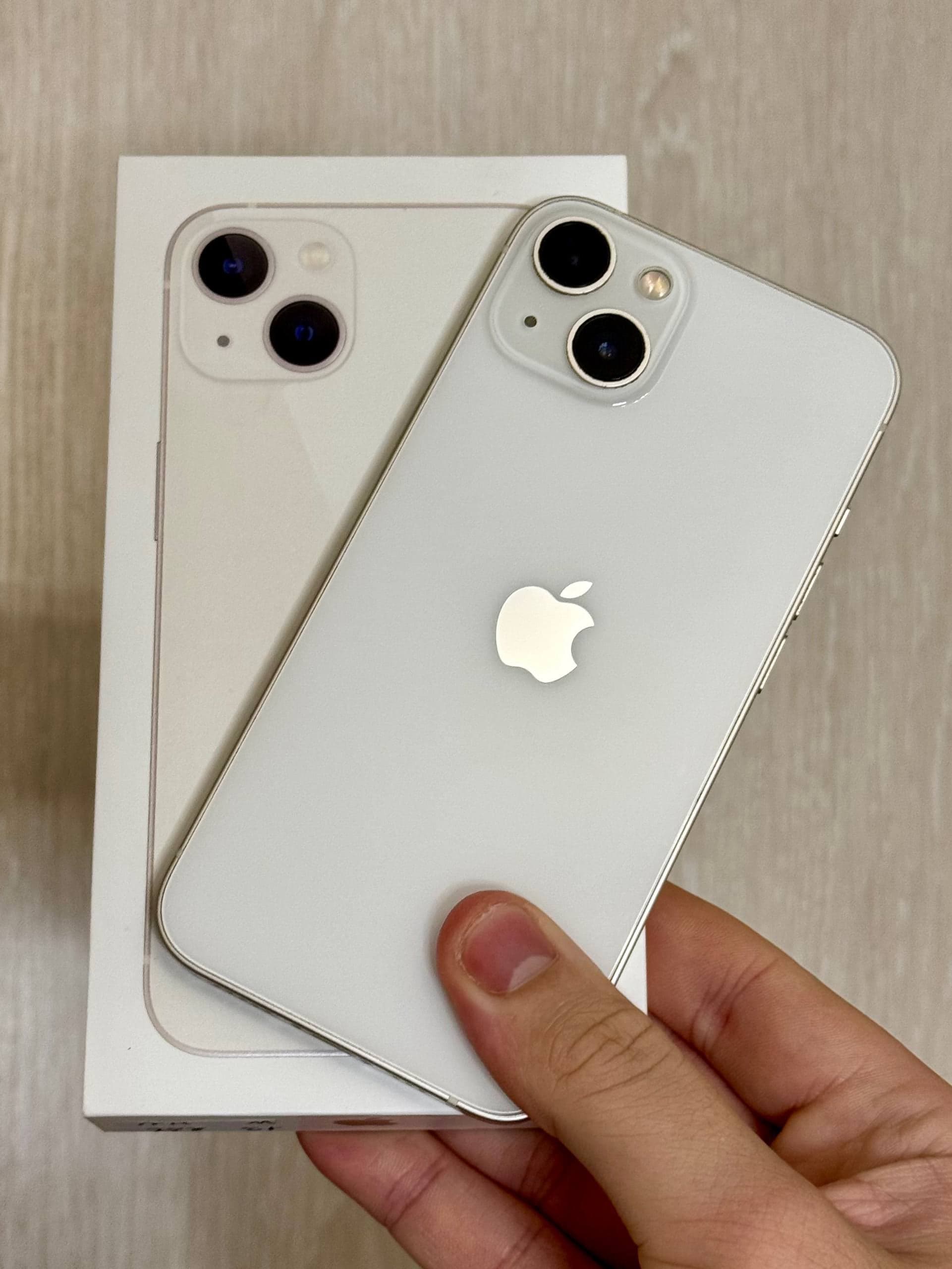 iPhone 13, 256 ГБ: корпус