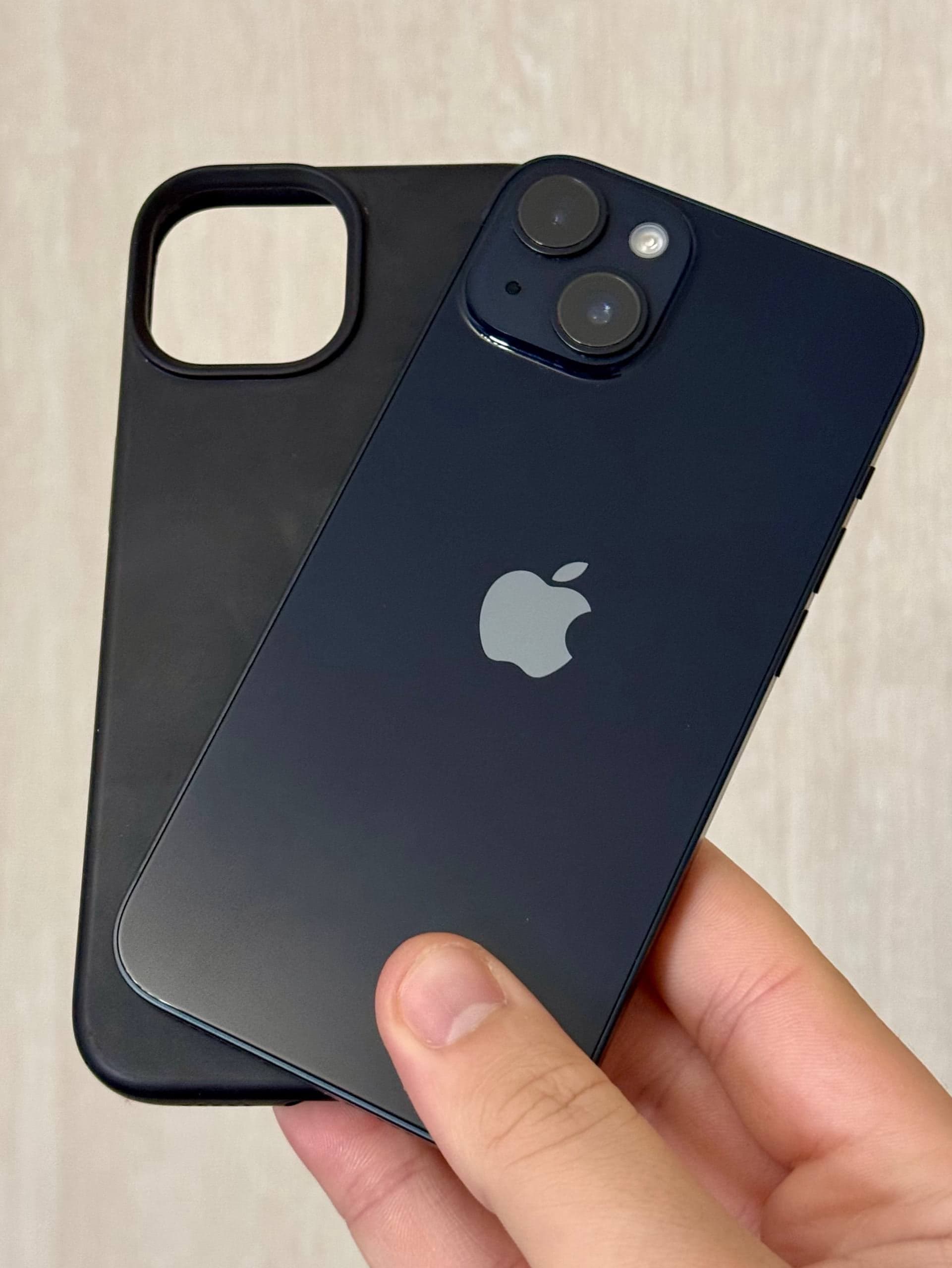 iPhone 14, 128 ГБ: корпус