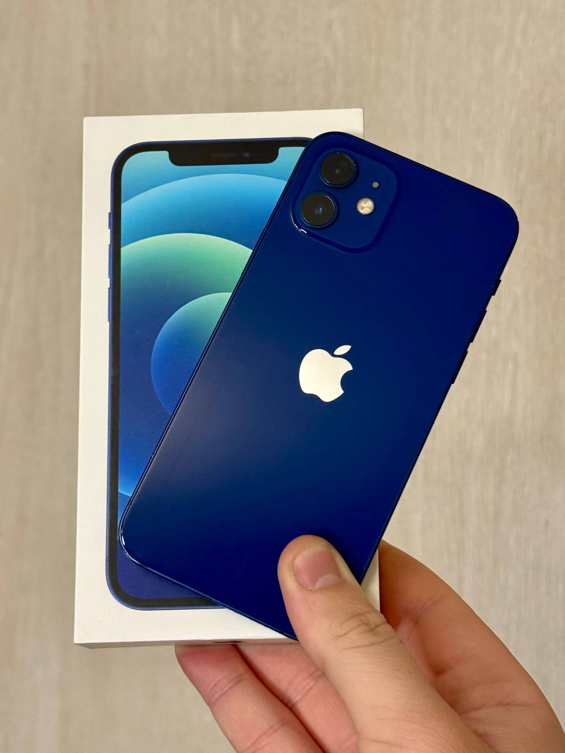 iPhone 12, 128 ГБ: корпус