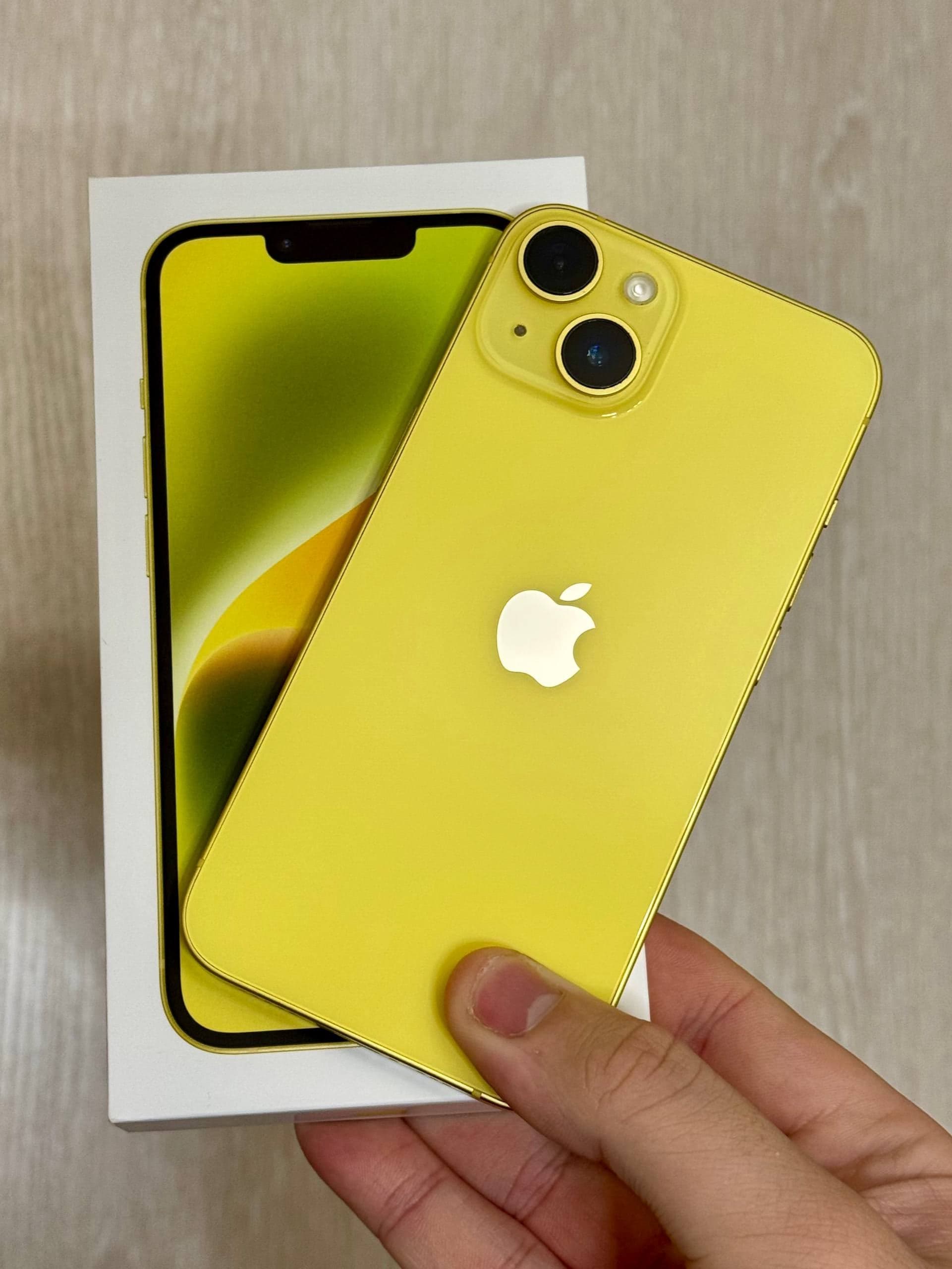 iPhone 14, 256 ГБ: корпус