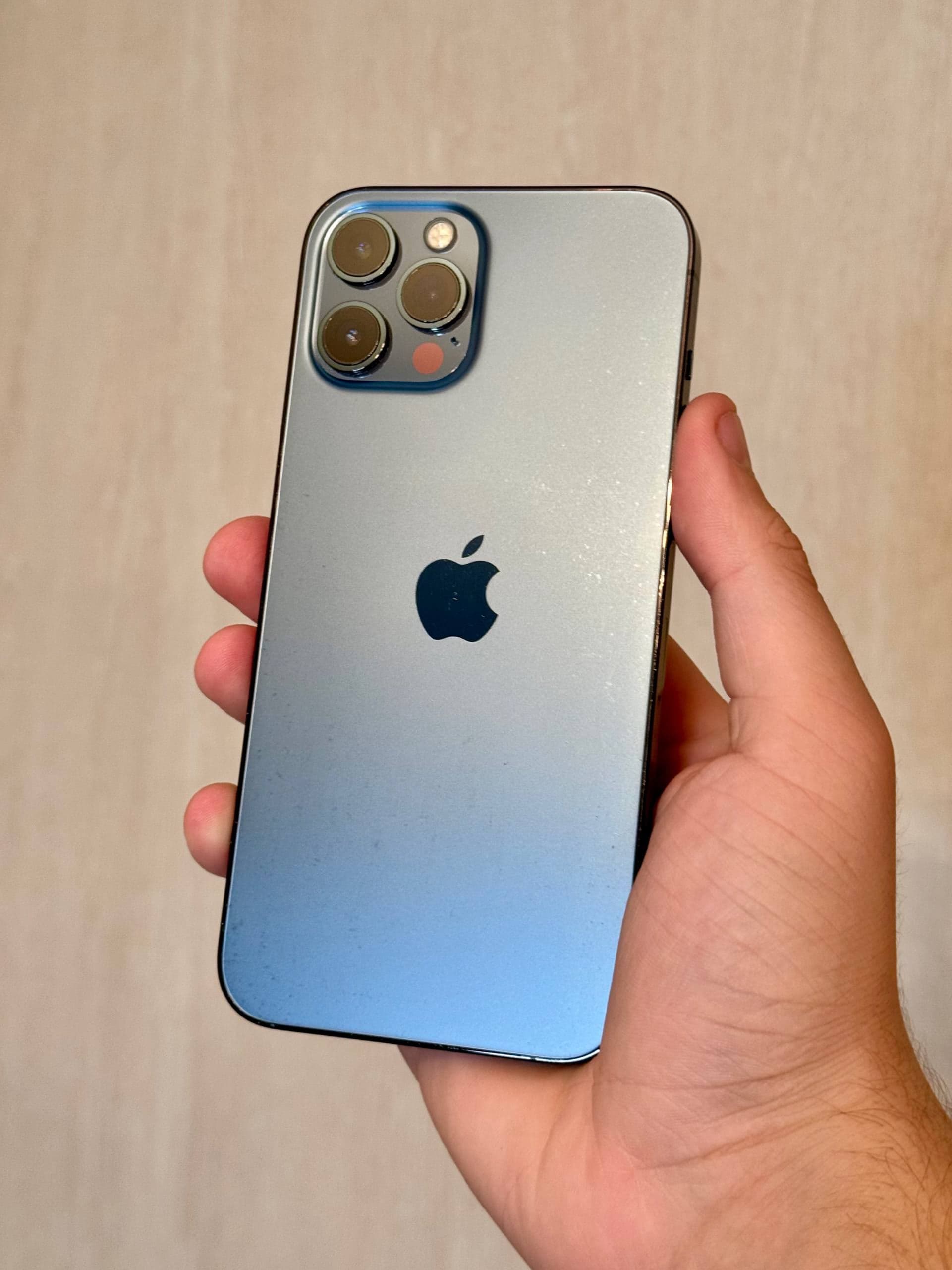 iPhone 12 Pro Max, 128 ГБ: корпус