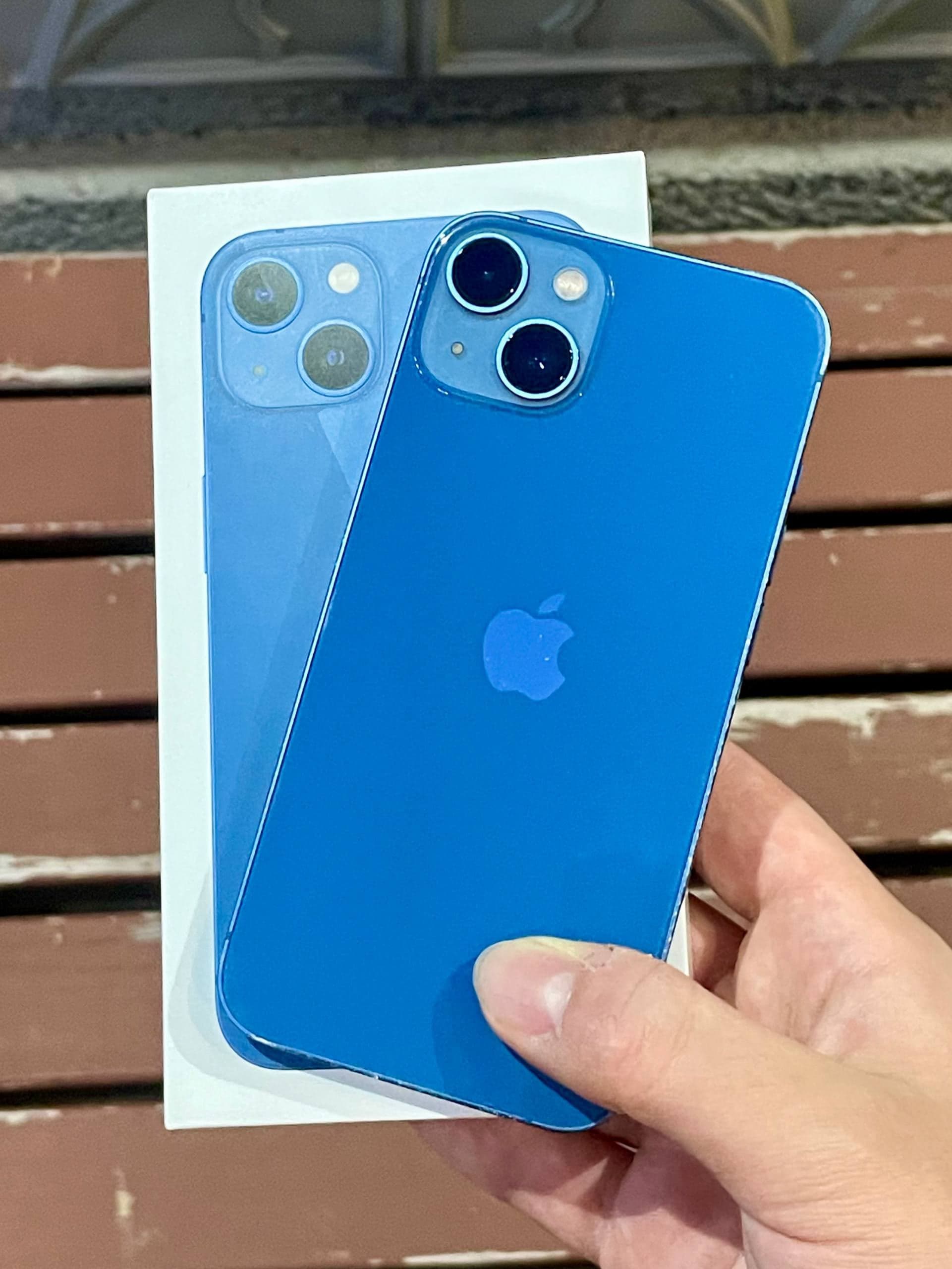 iPhone 13, 128 ГБ: корпус