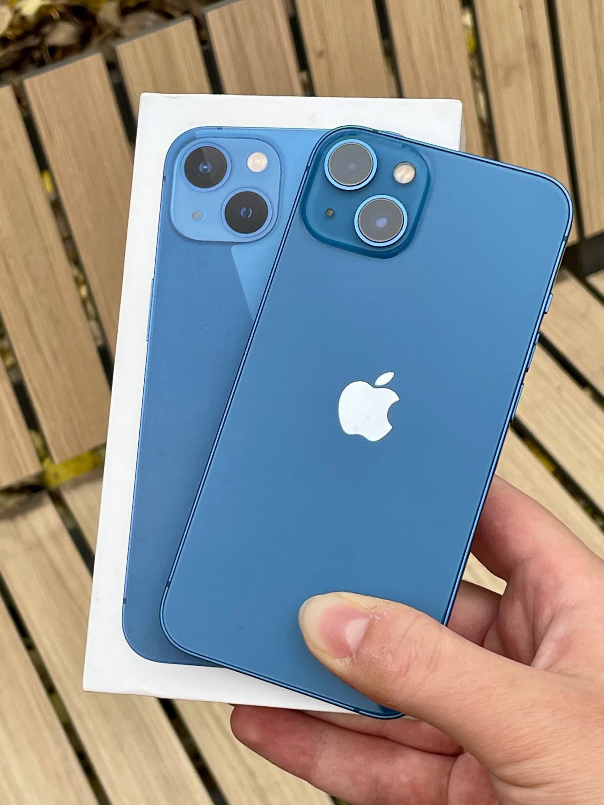 iPhone 13, 256 ГБ: корпус