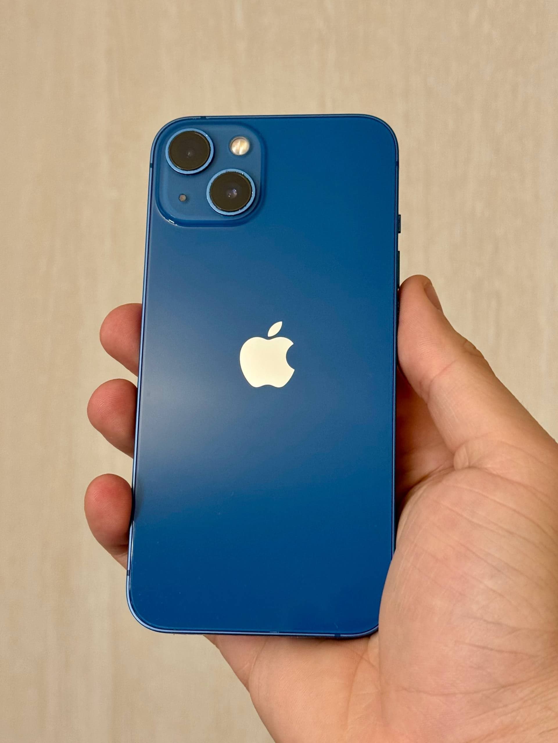 iPhone 13, 128 ГБ: корпус