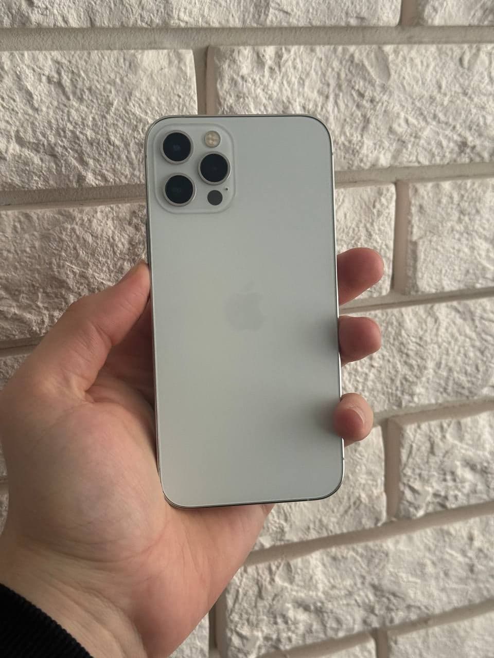 iPhone 12 Pro, 128 ГБ: корпус