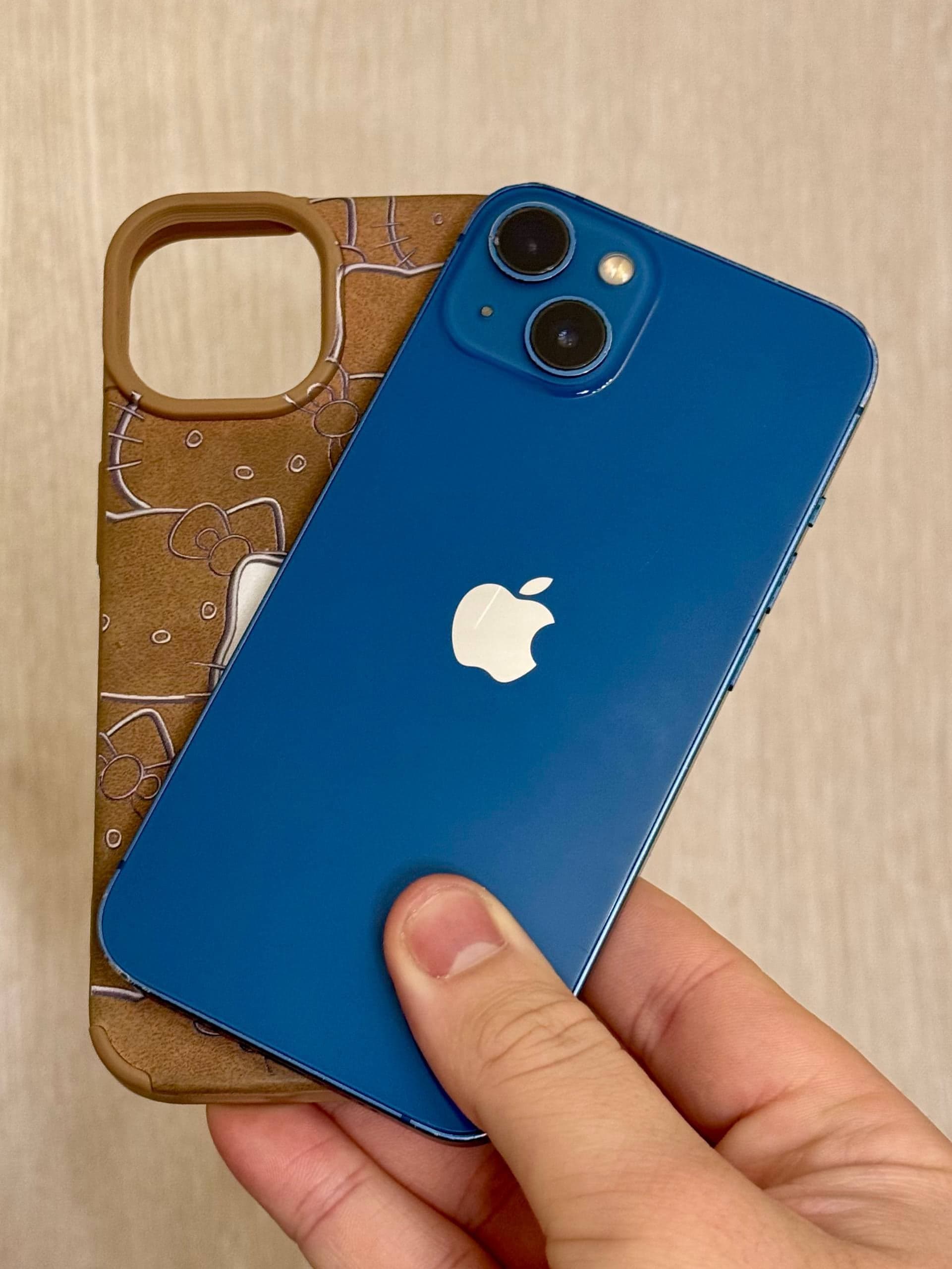 iPhone 13, 128 ГБ: корпус