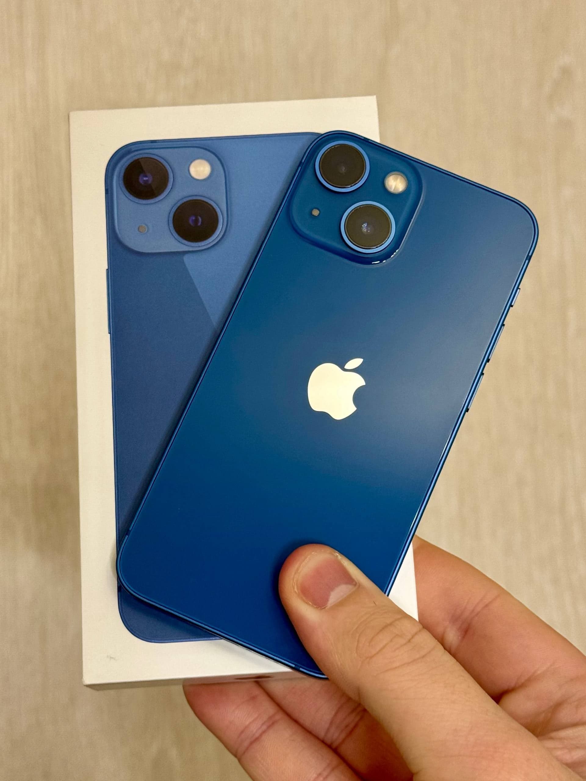 iPhone 13 mini, 128 ГБ: корпус