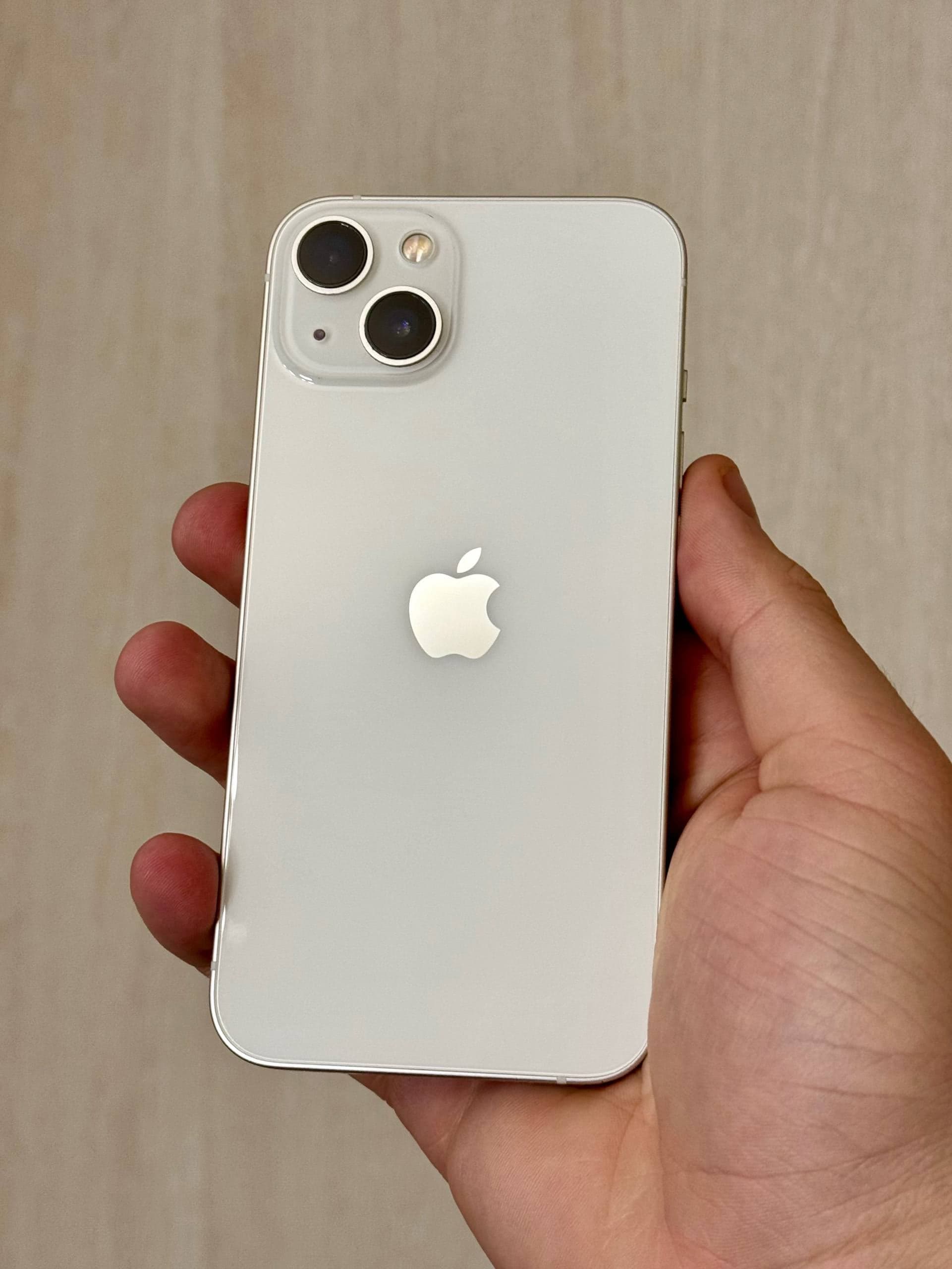 iPhone 13, 256 ГБ: корпус
