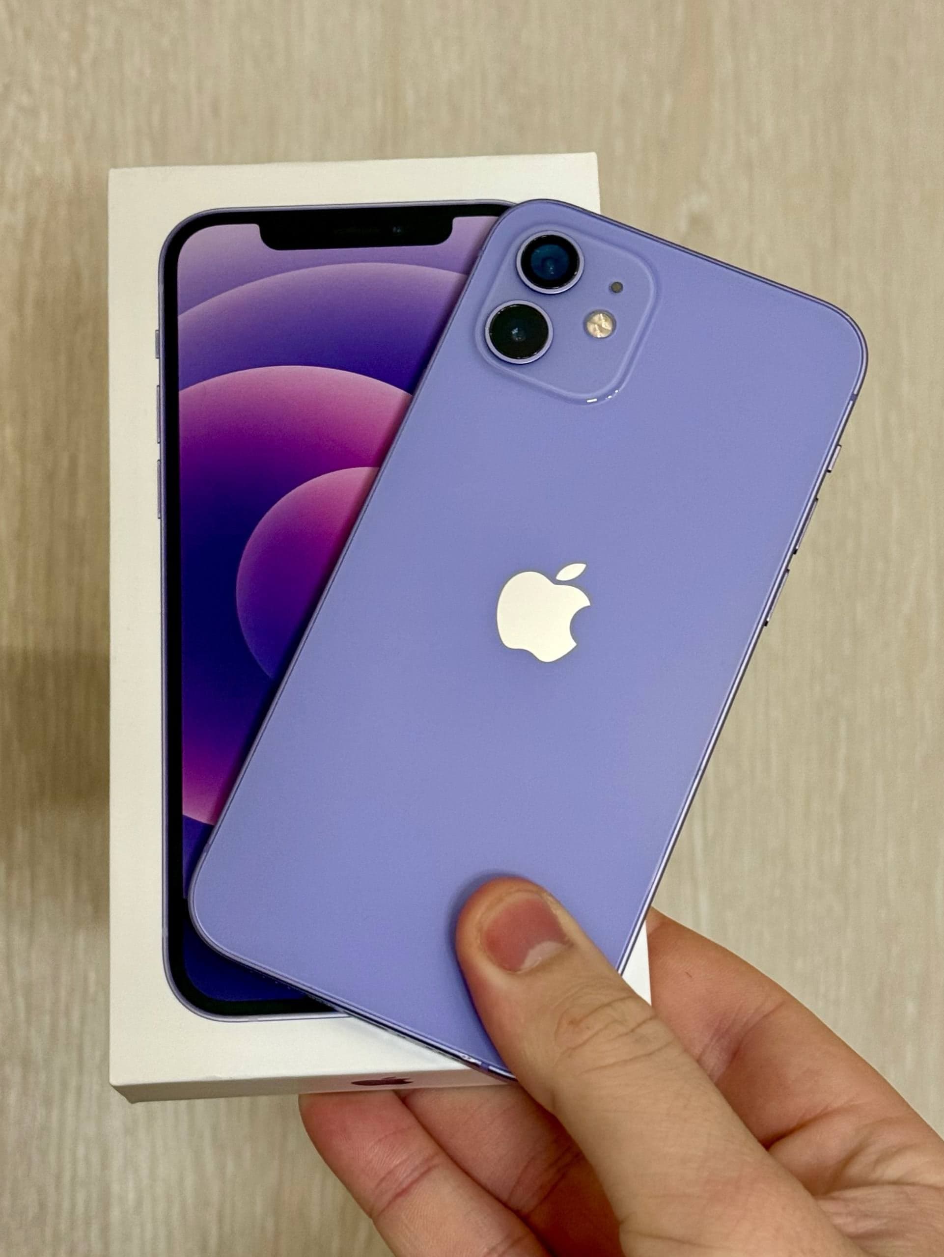 iPhone 12, 128 ГБ: корпус
