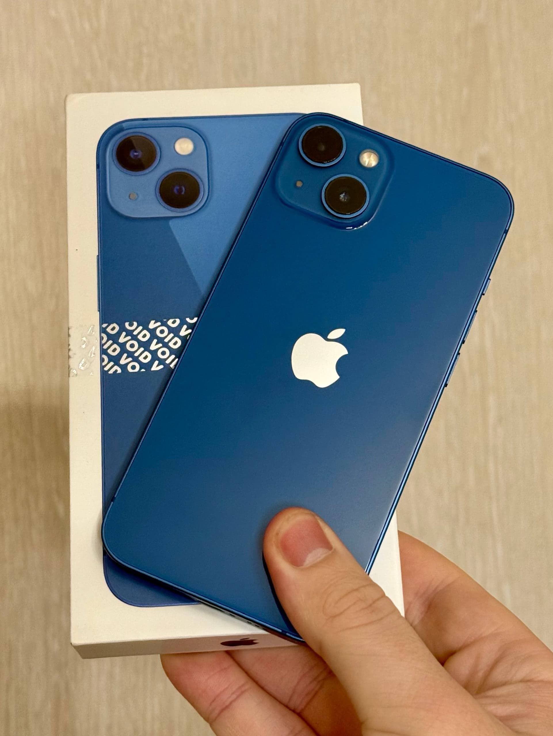 iPhone 13, 128 ГБ: корпус