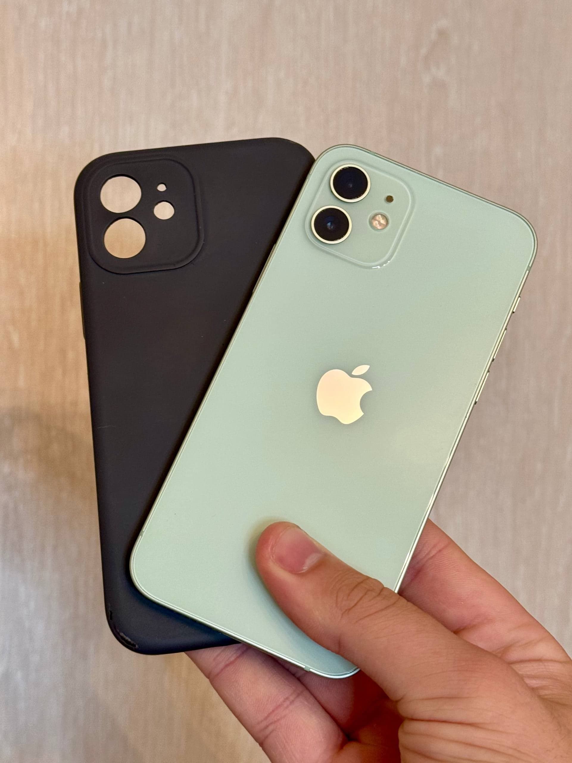 iPhone 12, 256 ГБ: корпус