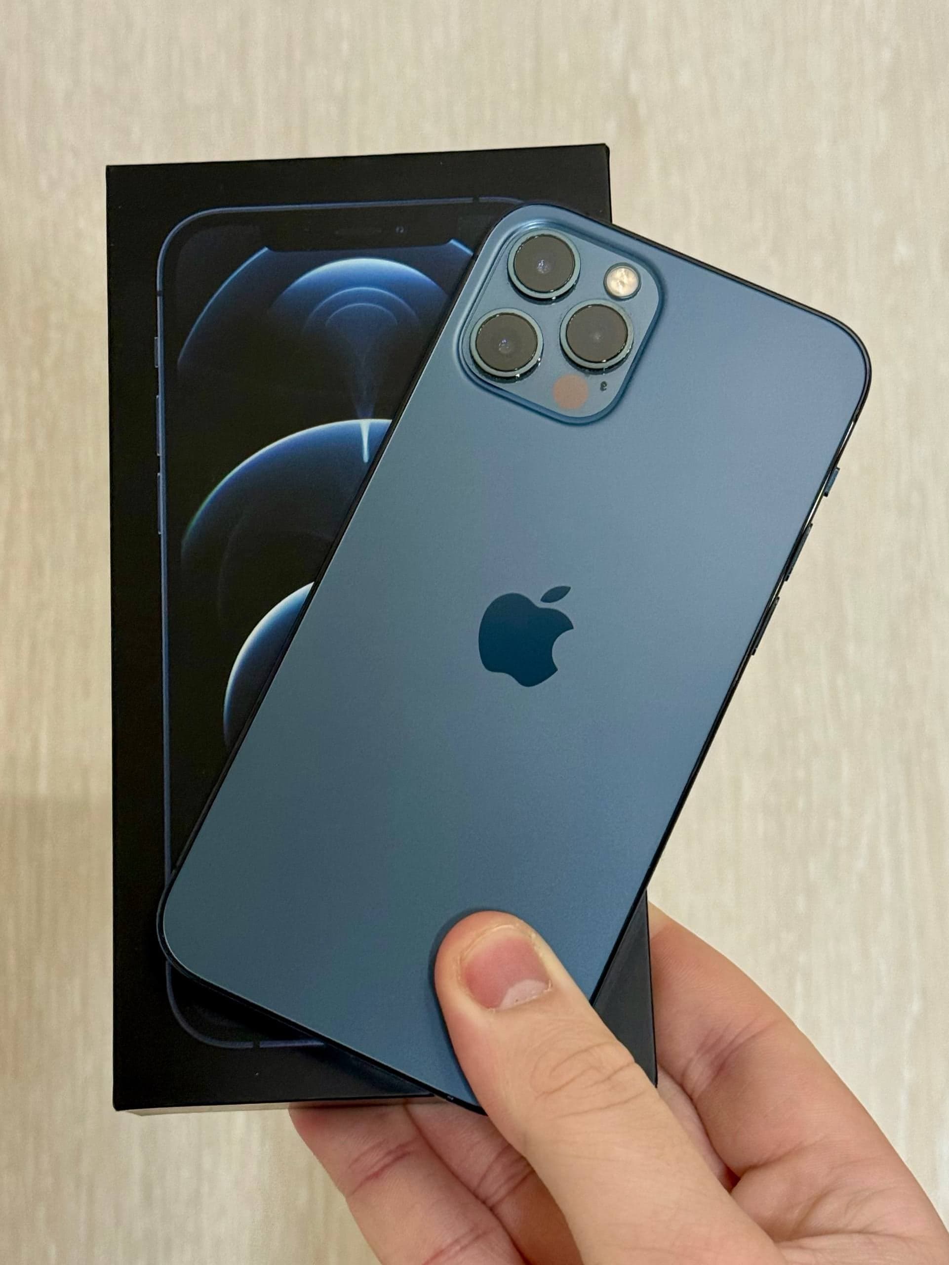 iPhone 12 Pro, 128 ГБ: корпус