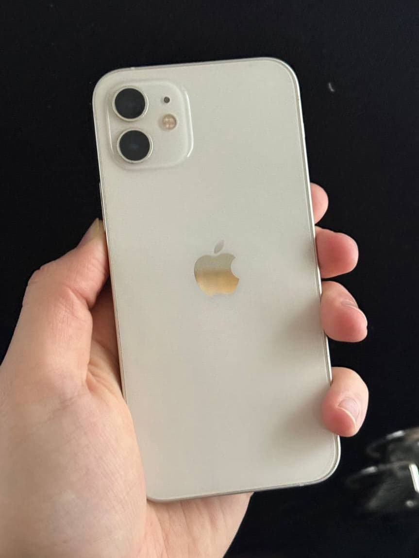 iPhone 12, 128 ГБ: корпус