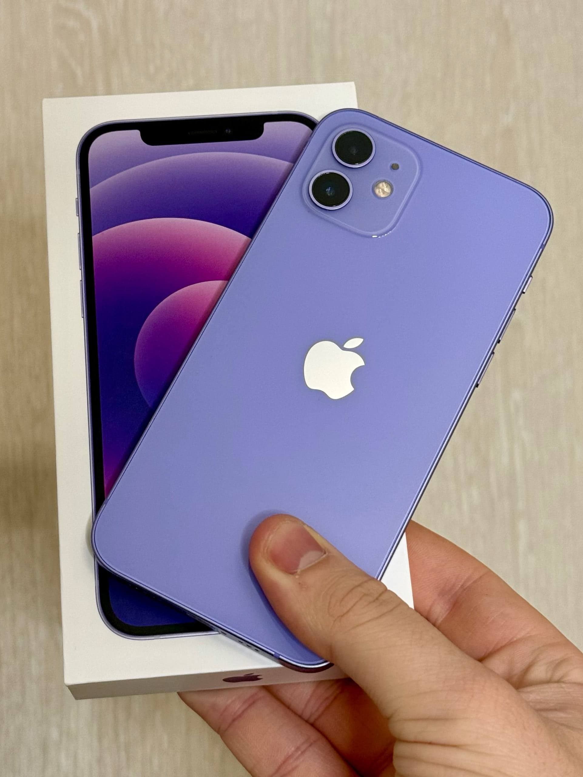 iPhone 12, 128 ГБ: корпус