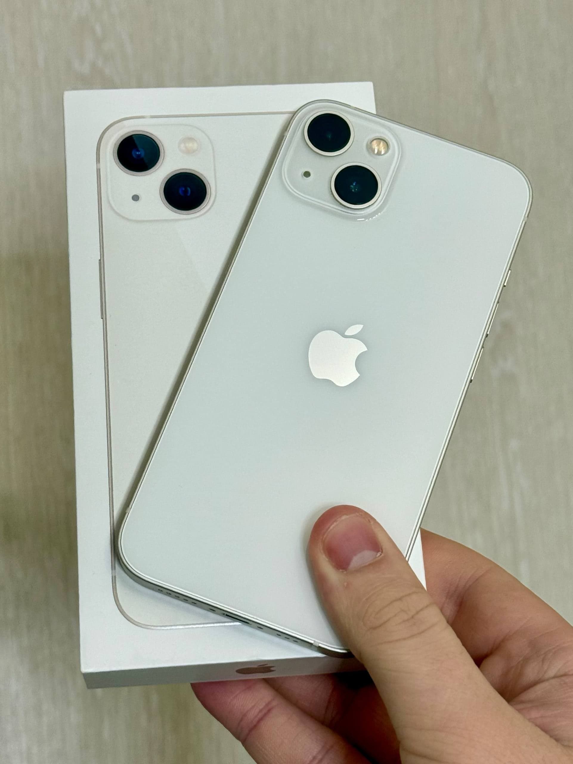 iPhone 13, 256 ГБ: корпус