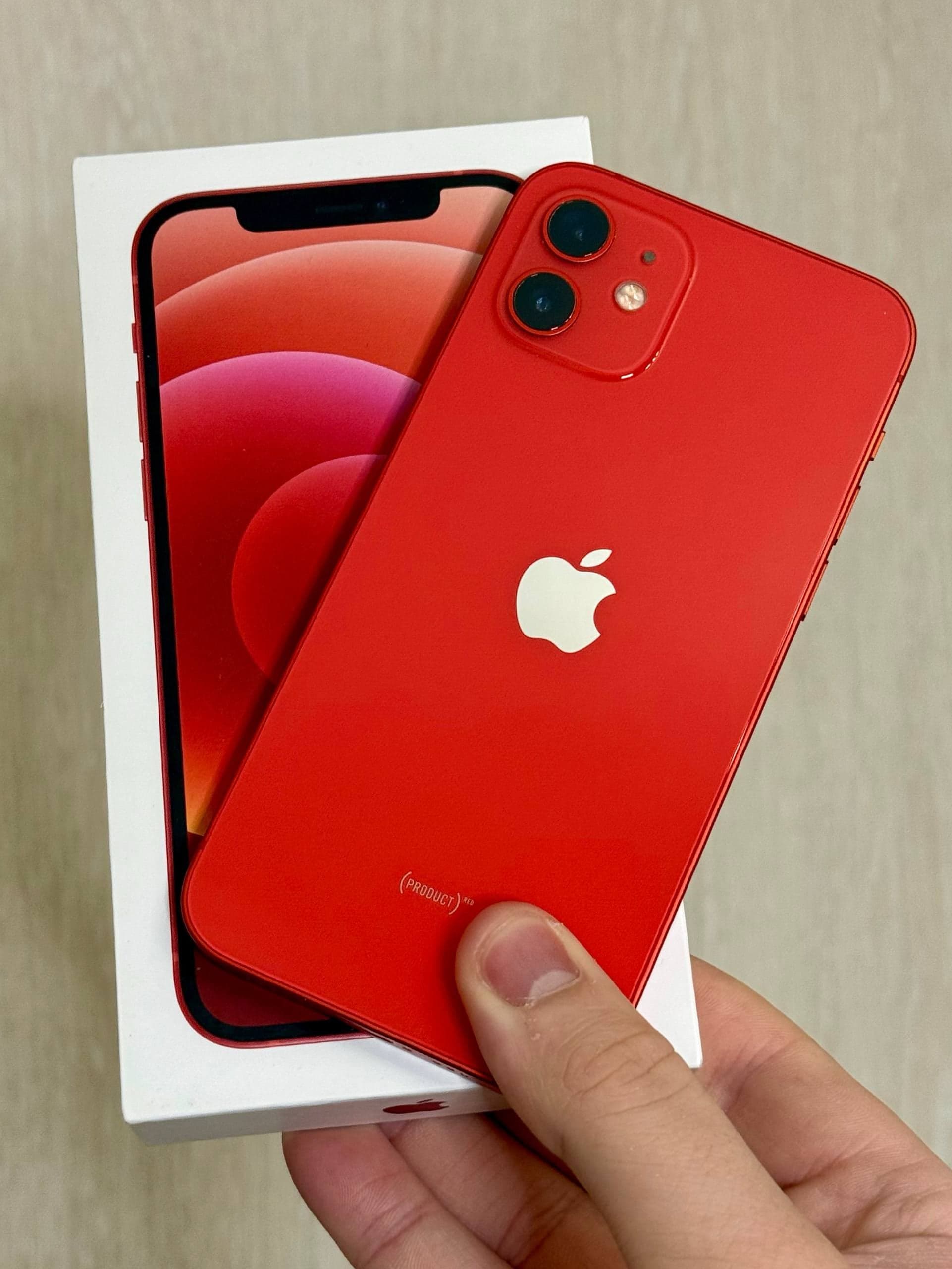 iPhone 12, 128 ГБ: корпус