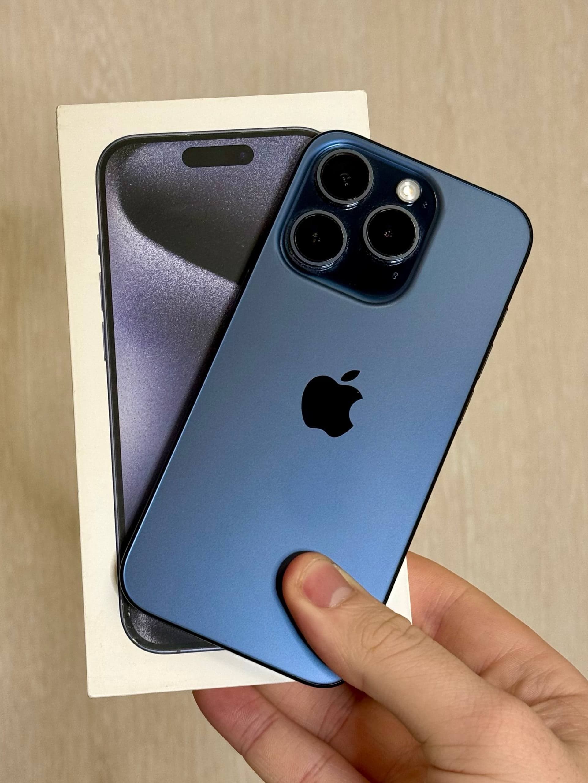 iPhone 15 Pro, 128 ГБ: корпус