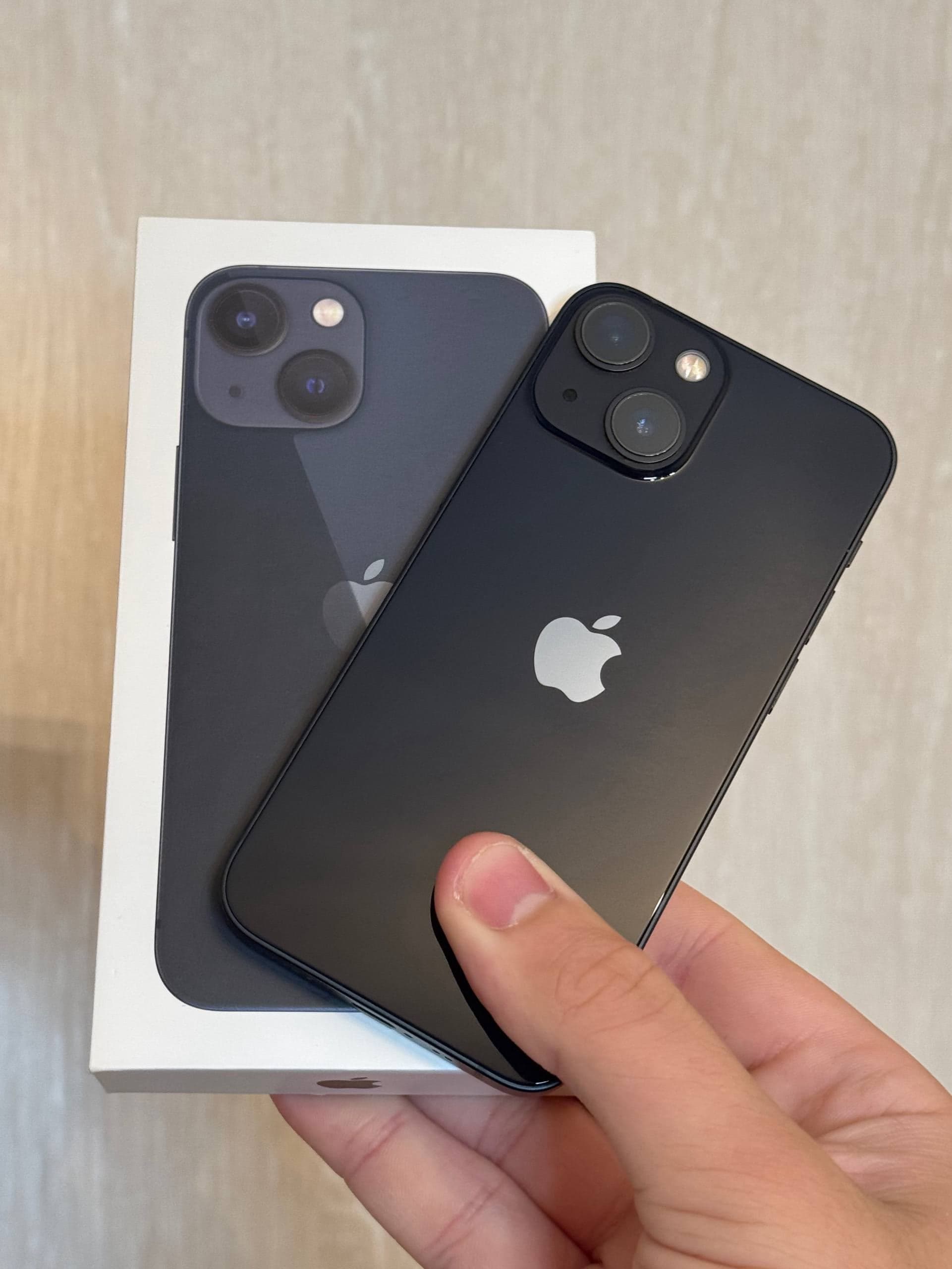 iPhone 13 mini, 128 ГБ: корпус