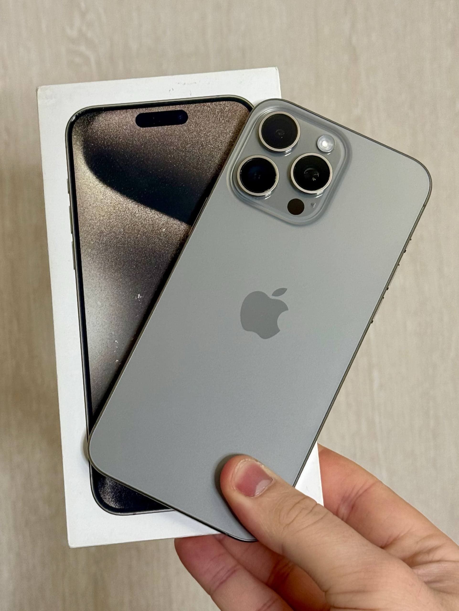 iPhone 15 Pro Max, 256 ГБ: корпус