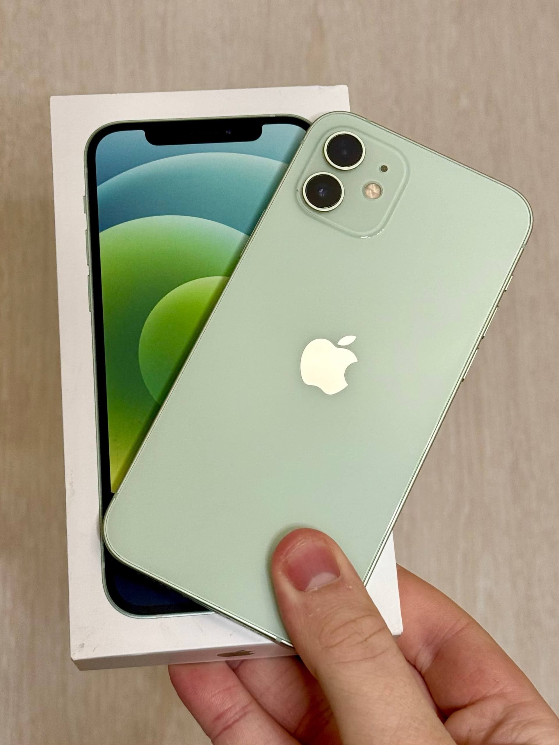 iPhone 12, 64 ГБ: корпус