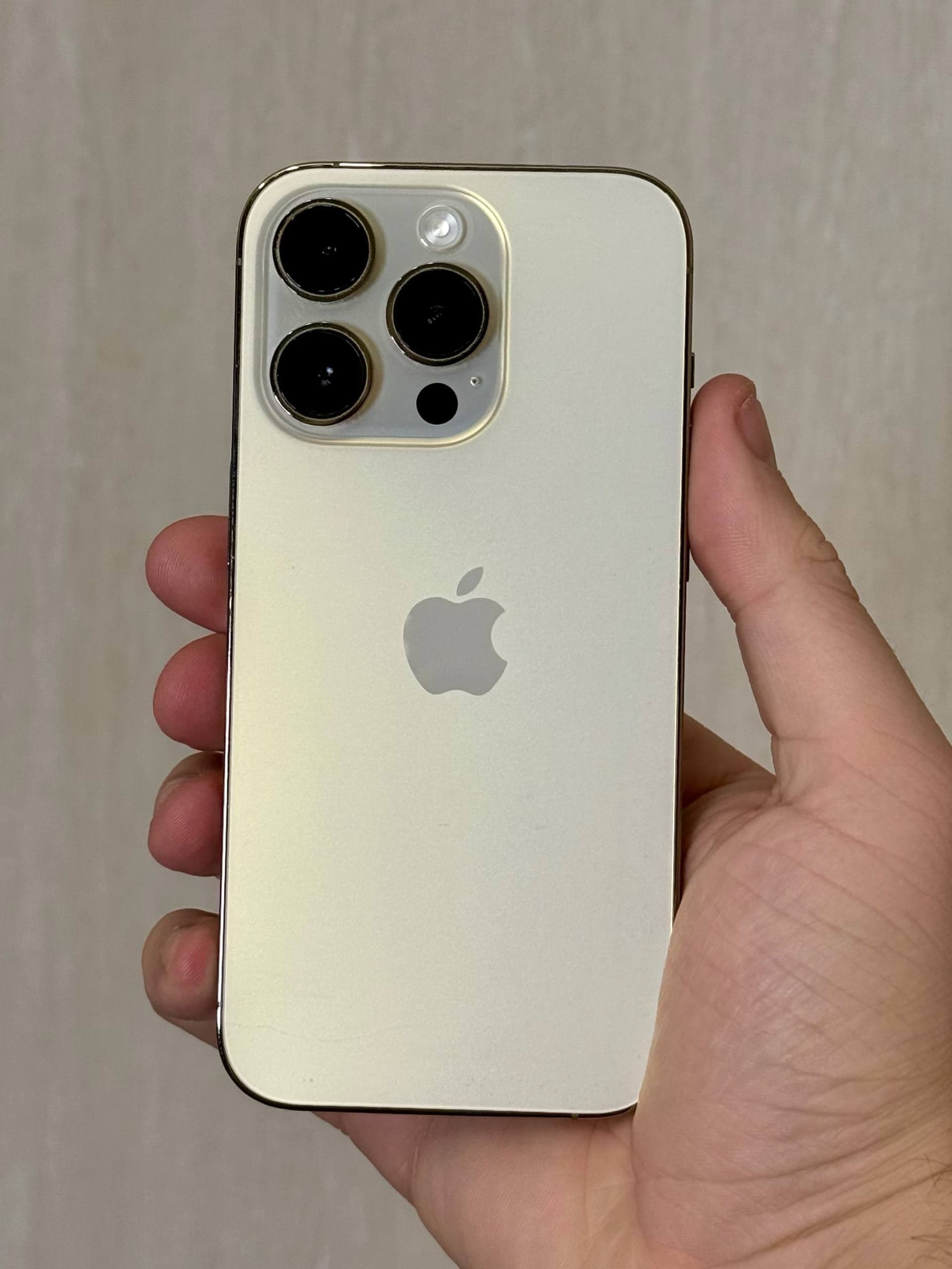 iPhone 14 Pro, 256 ГБ: корпус