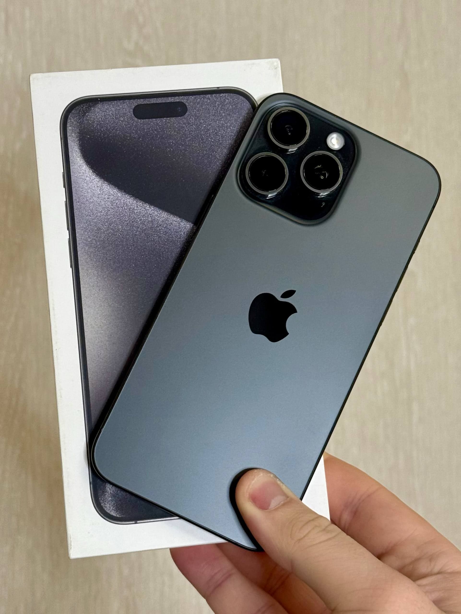 iPhone 15 Pro Max, 256 ГБ: корпус