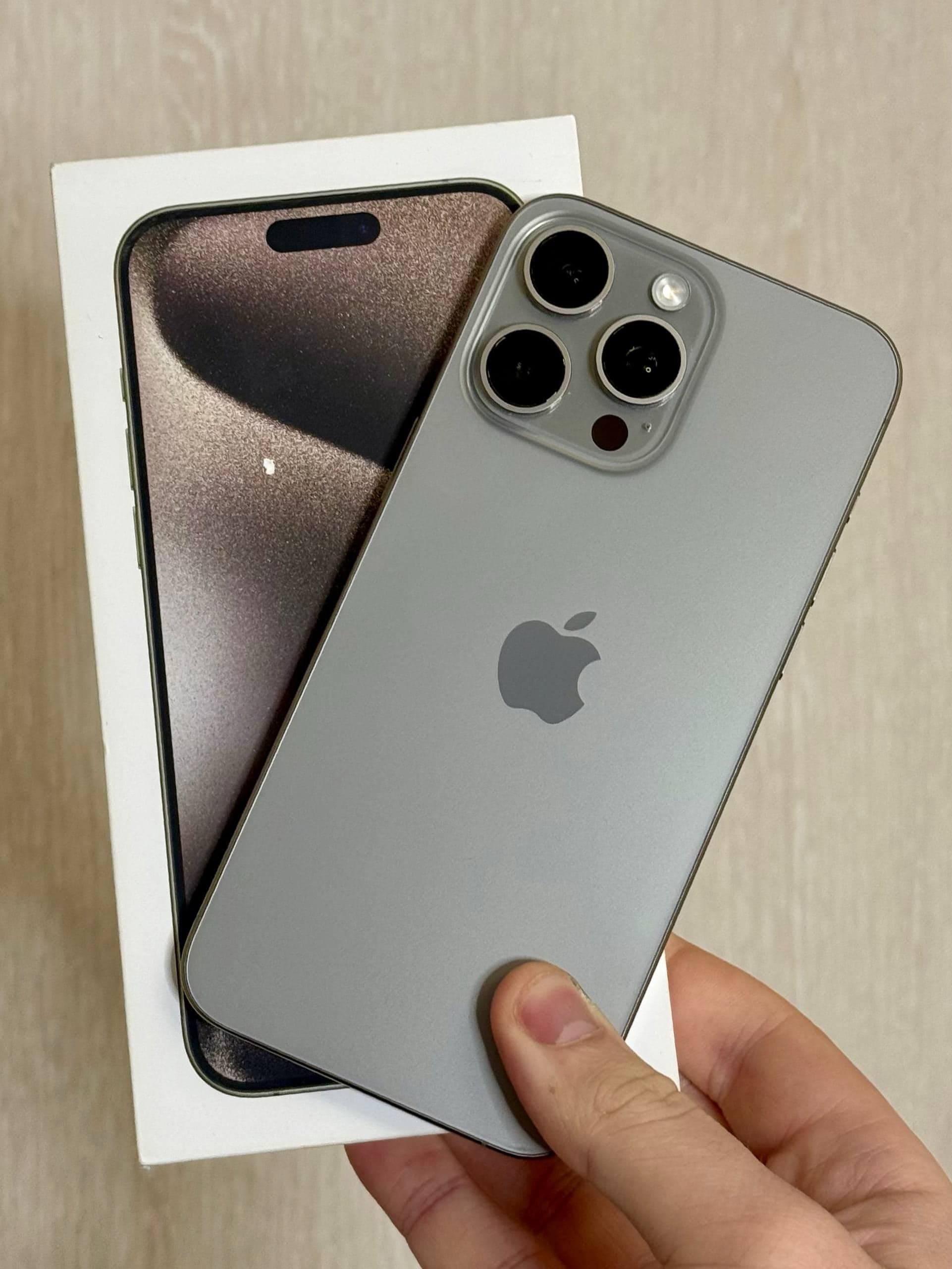 iPhone 15 Pro Max, 256 ГБ: корпус