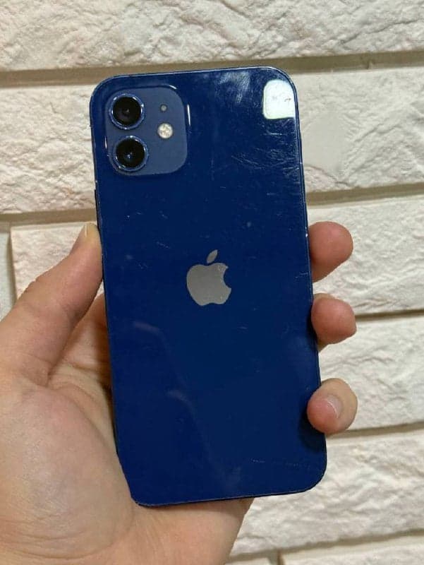 iPhone 12, 128 ГБ: корпус
