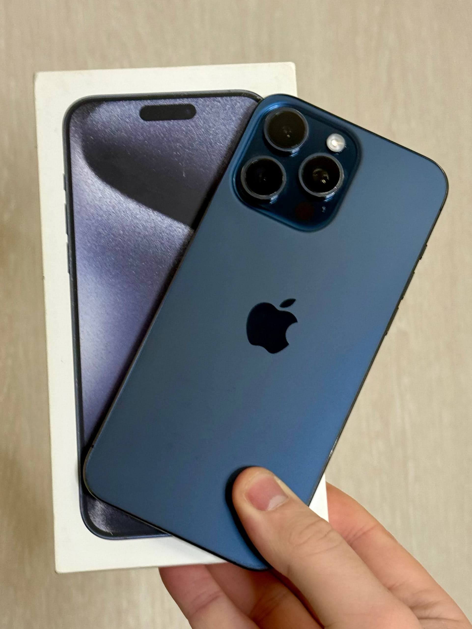 iPhone 15 Pro Max, 256 ГБ: корпус