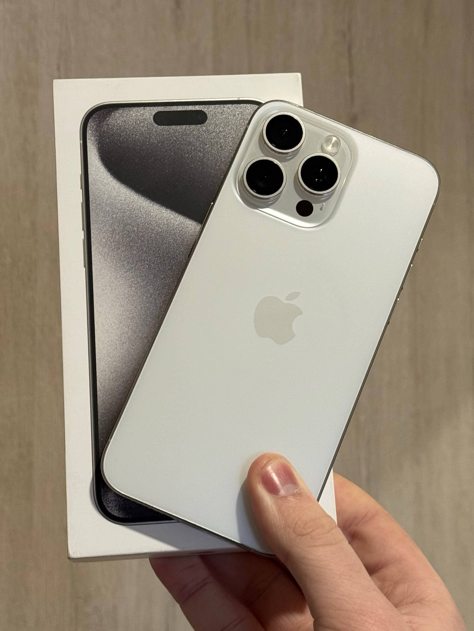 iPhone 15 Pro Max, 256 ГБ: корпус