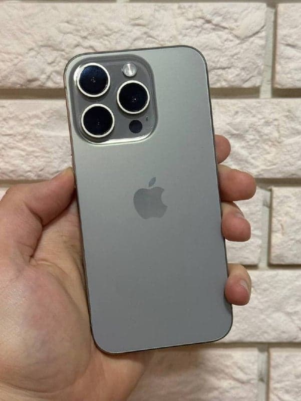iPhone 15 Pro, 128 ГБ: корпус