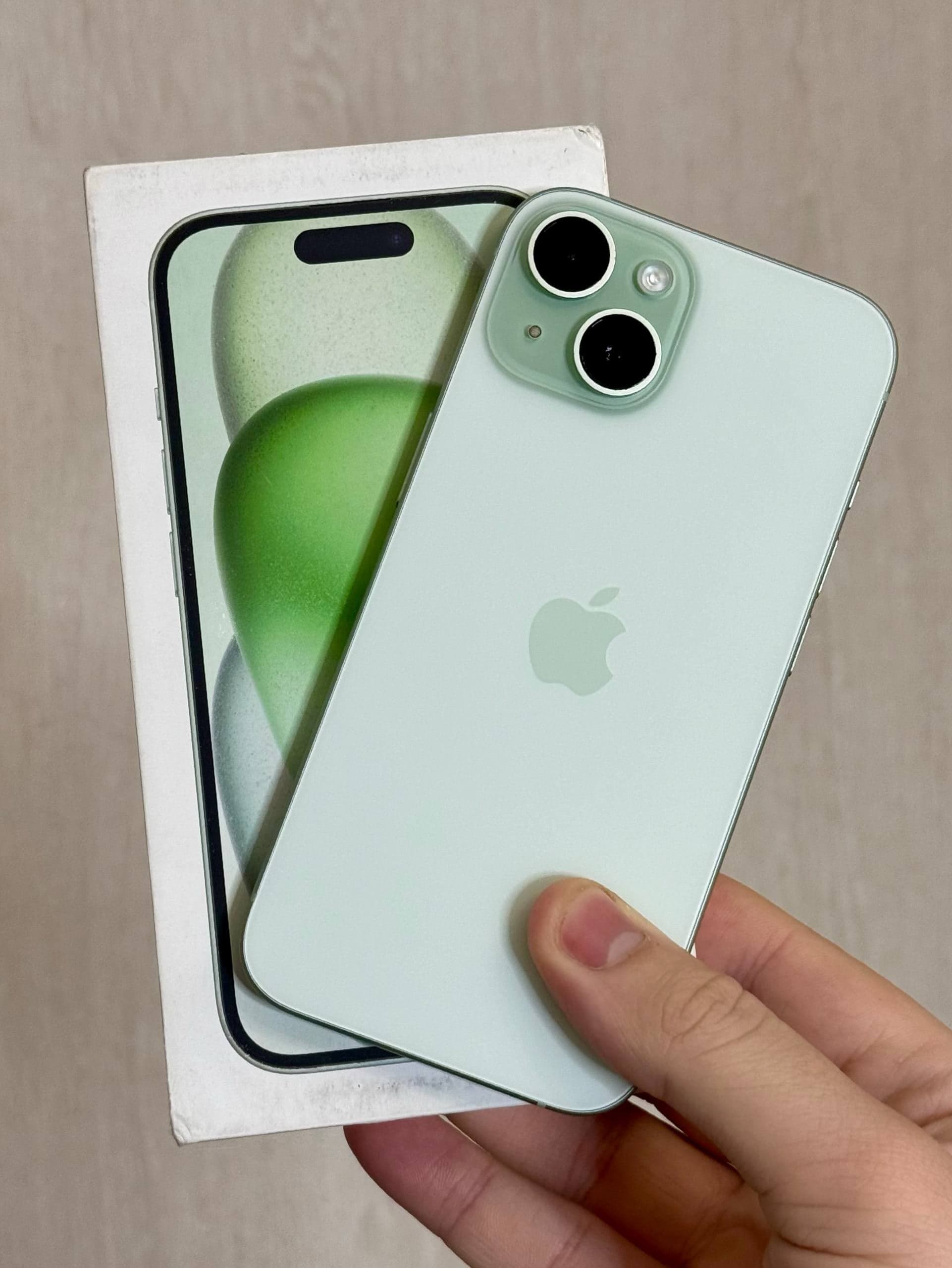 iPhone 15, 128 ГБ: корпус