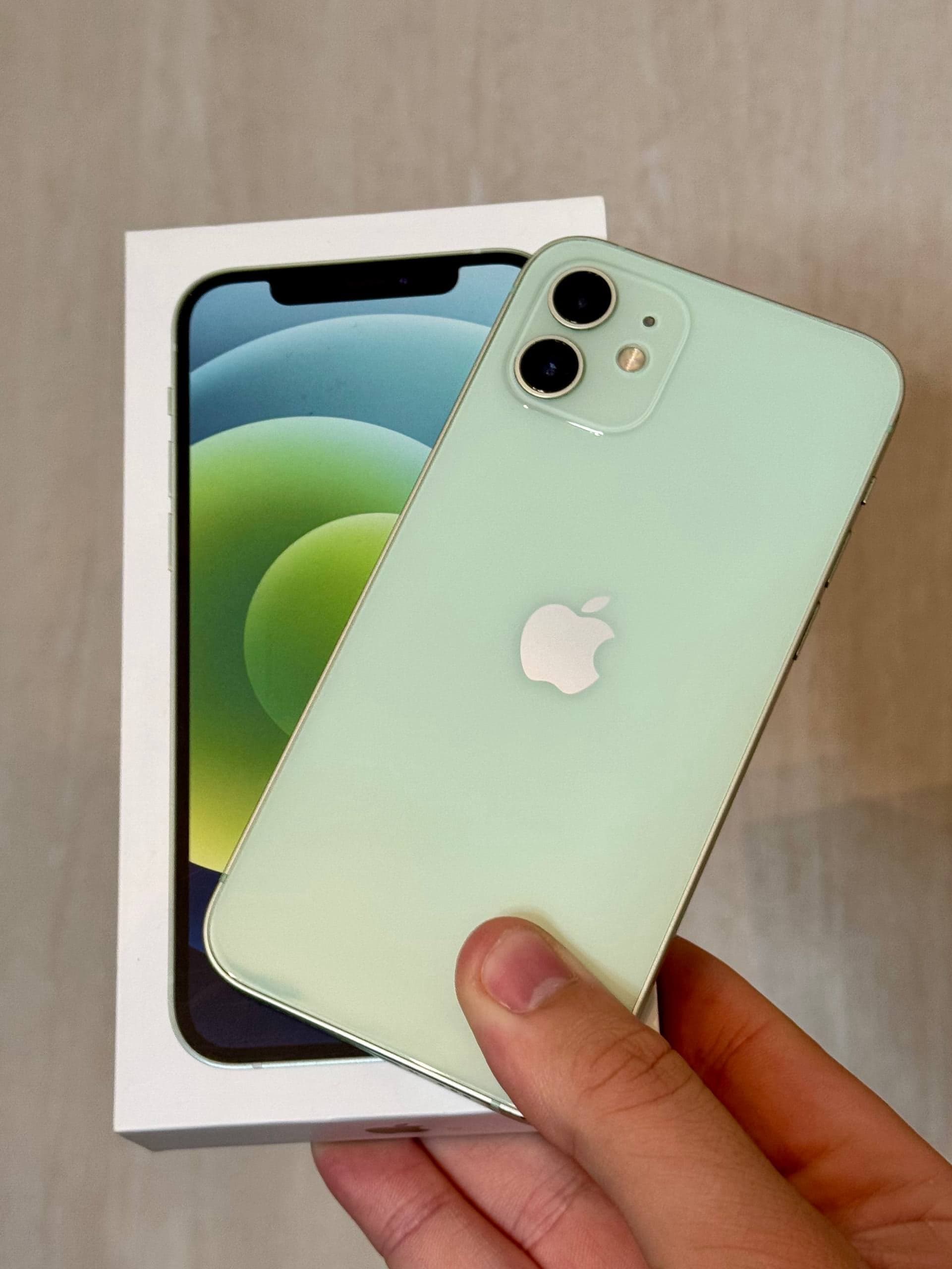 iPhone 12, 64 ГБ: корпус