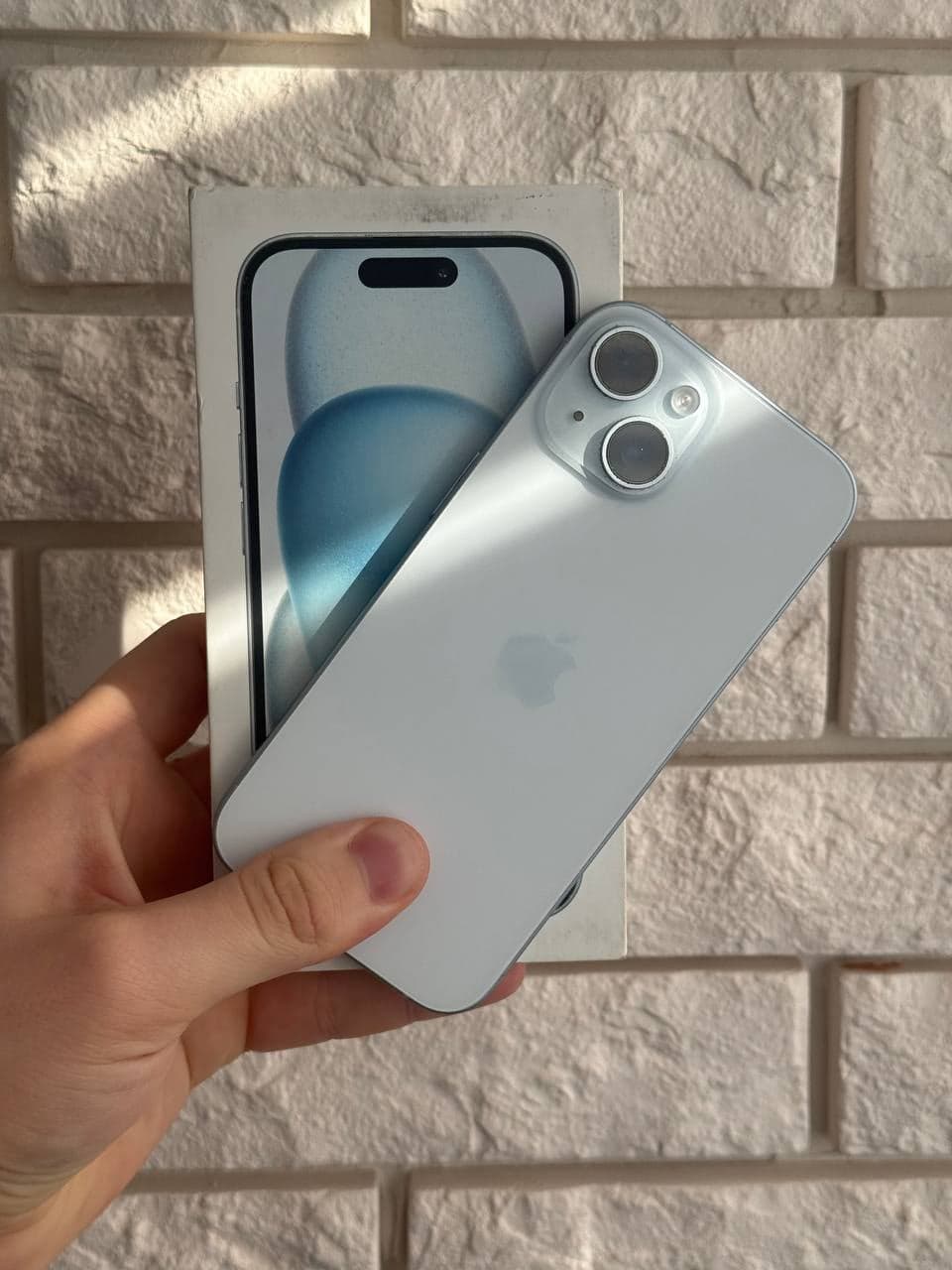 iPhone 15, 128 ГБ: корпус