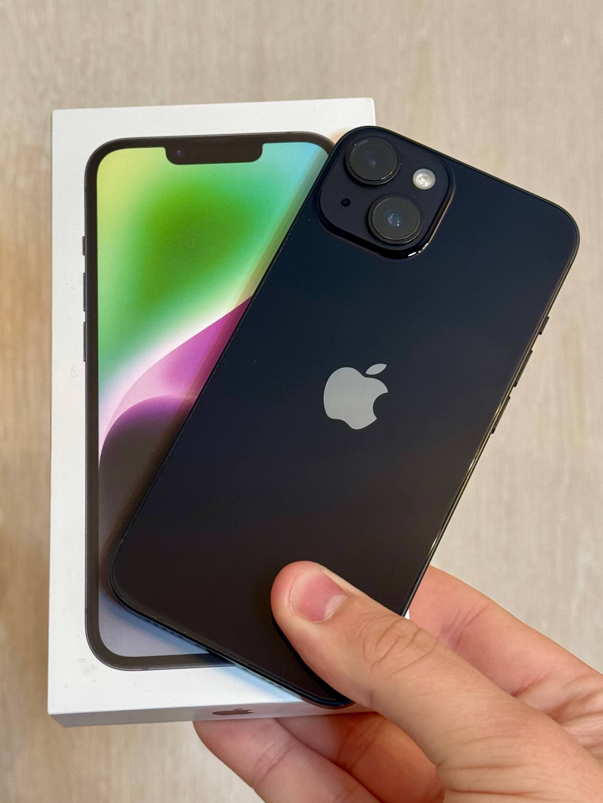 iPhone 14, 128 ГБ: корпус