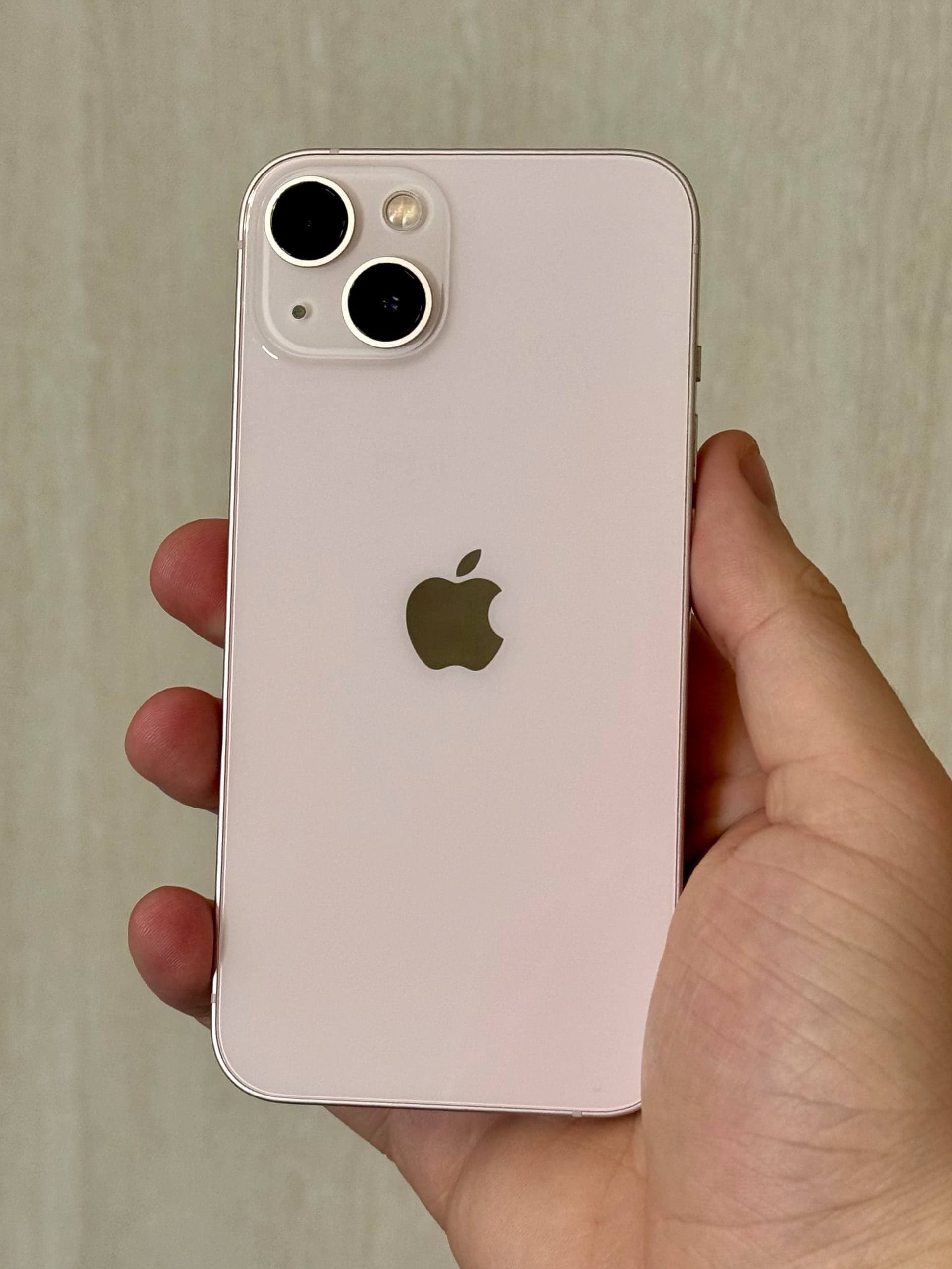 iPhone 13, 128 ГБ: корпус