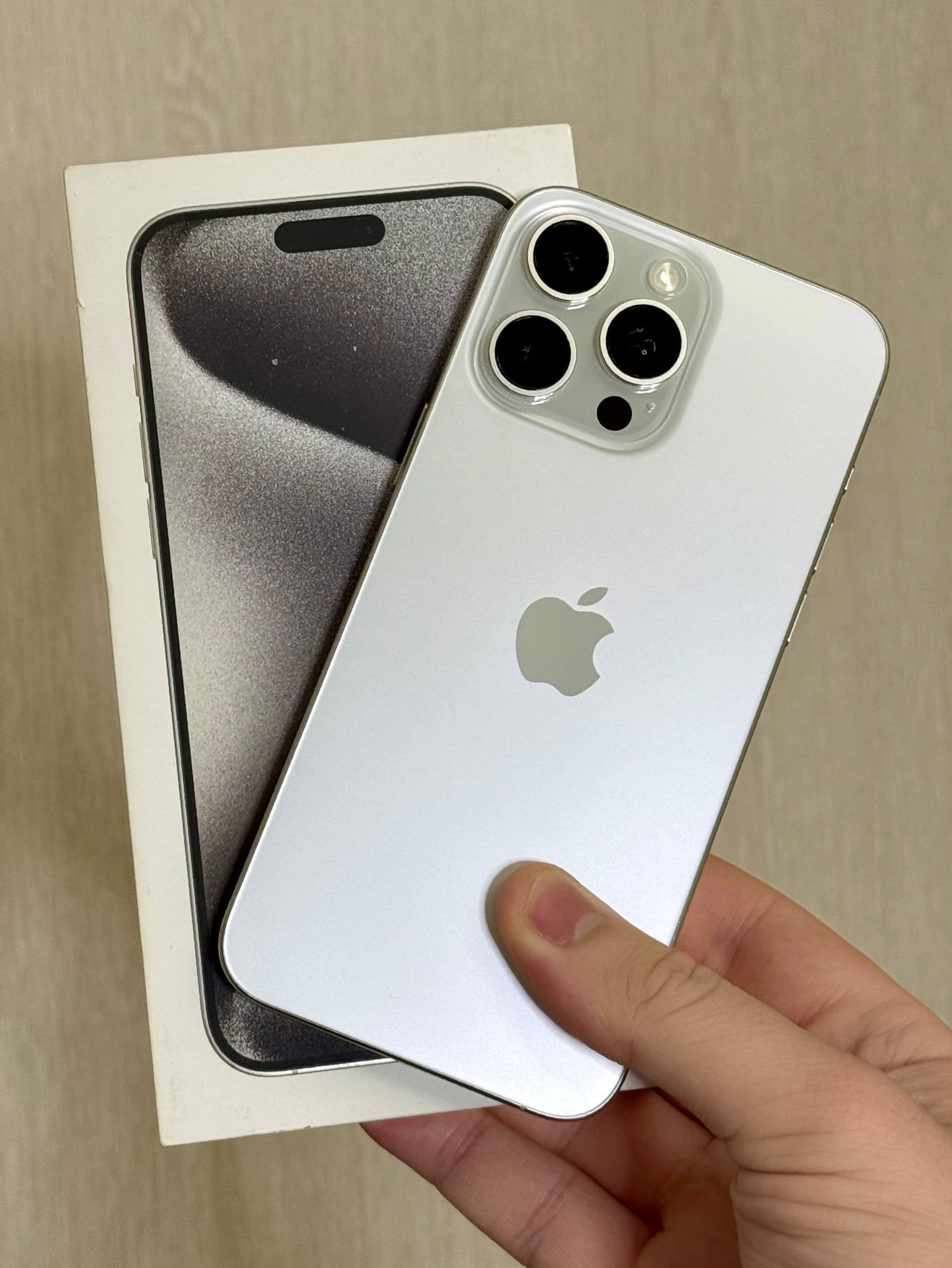 iPhone 15 Pro Max, 256 ГБ: корпус