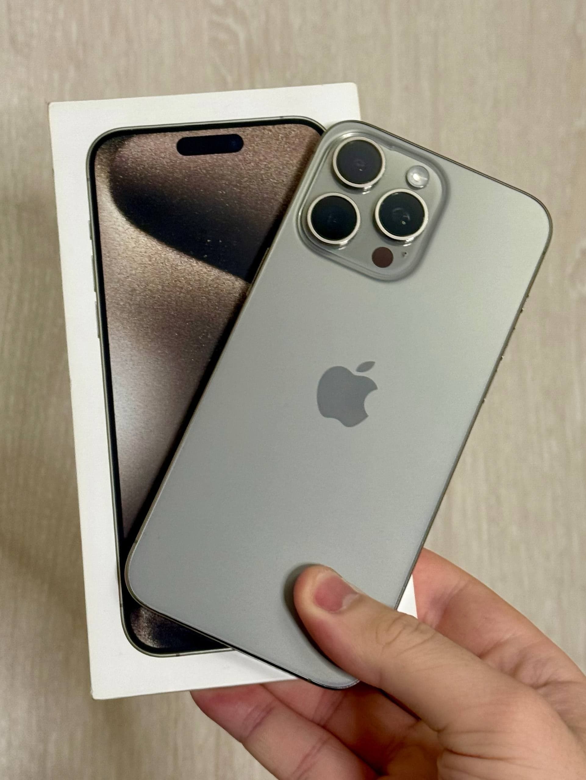 iPhone 15 Pro Max, 256 ГБ: корпус