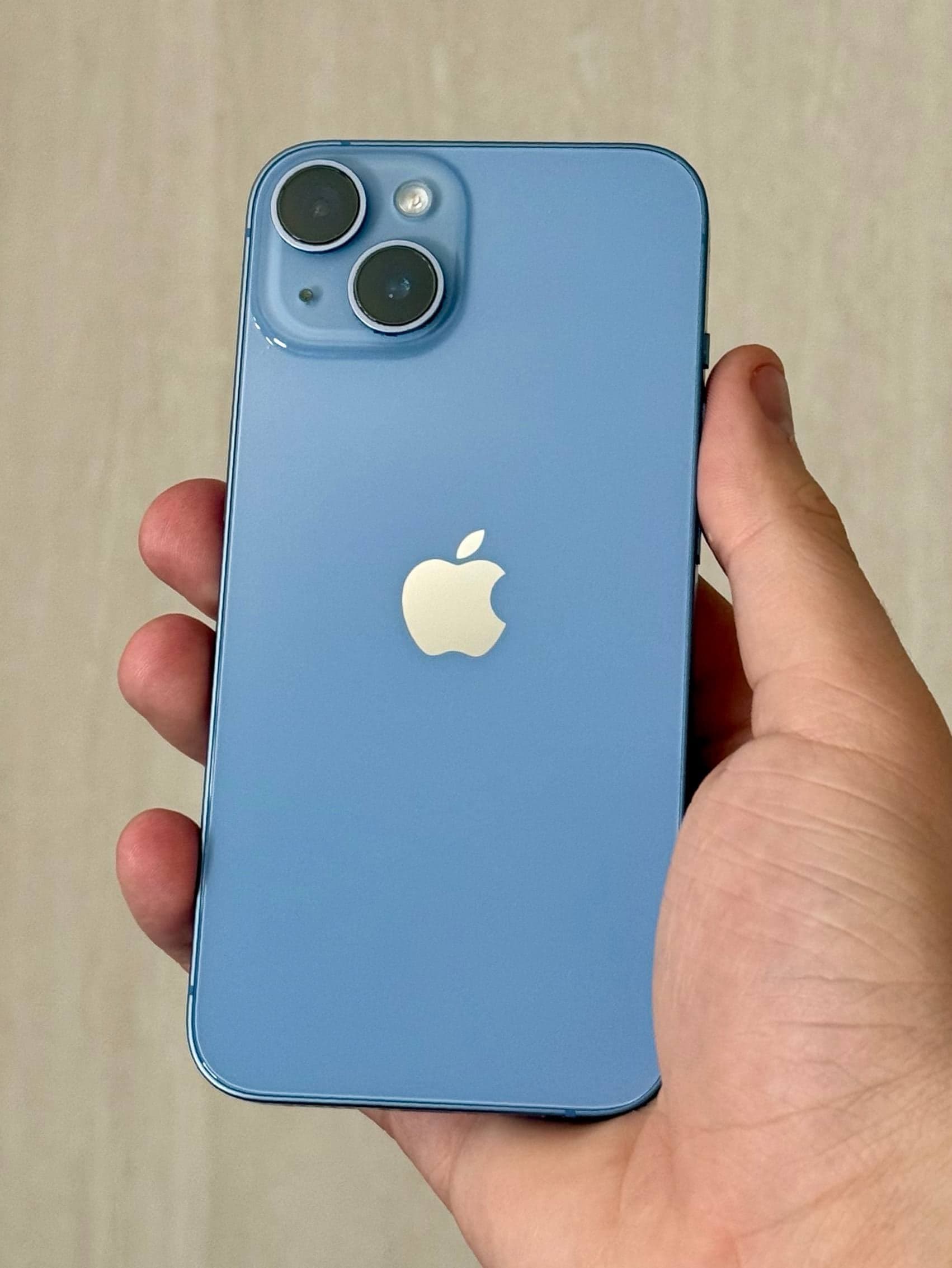 iPhone 14, 128 ГБ: корпус