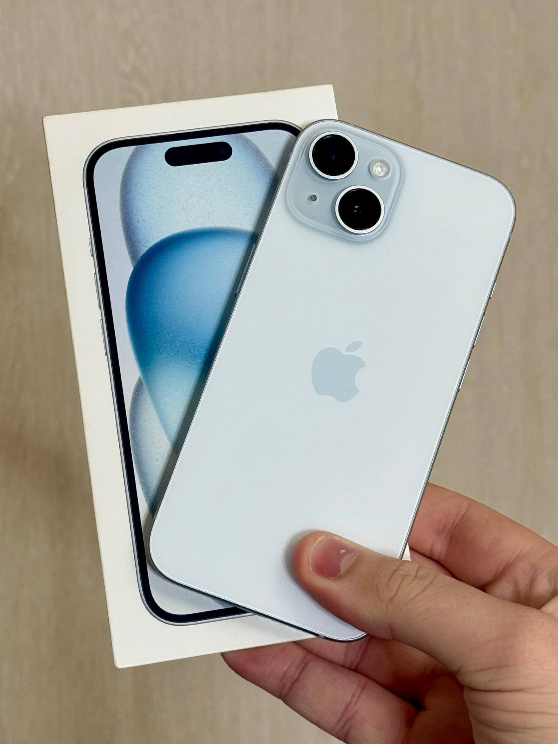iPhone 15, 128 ГБ: корпус