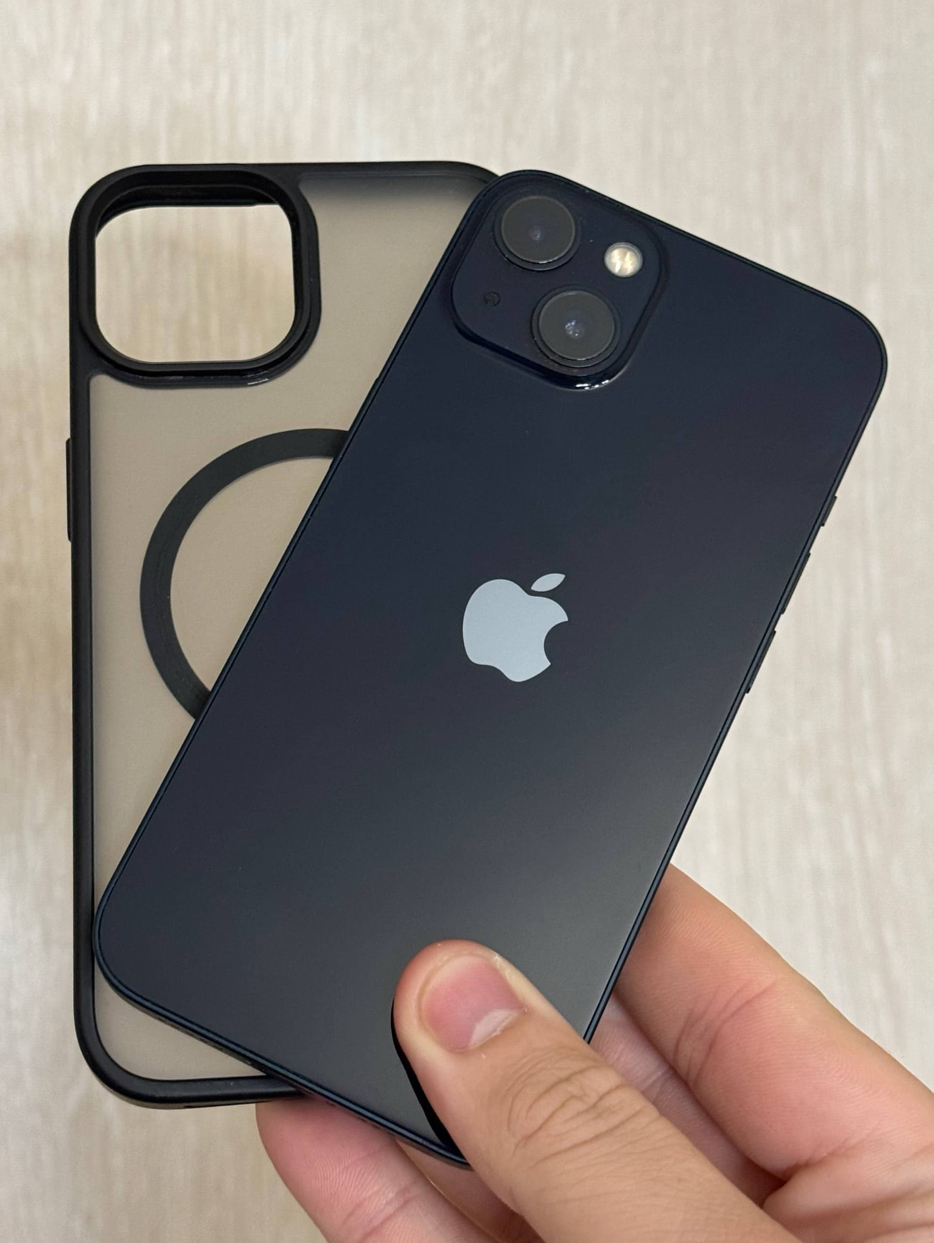 iPhone 13, 128 ГБ: корпус