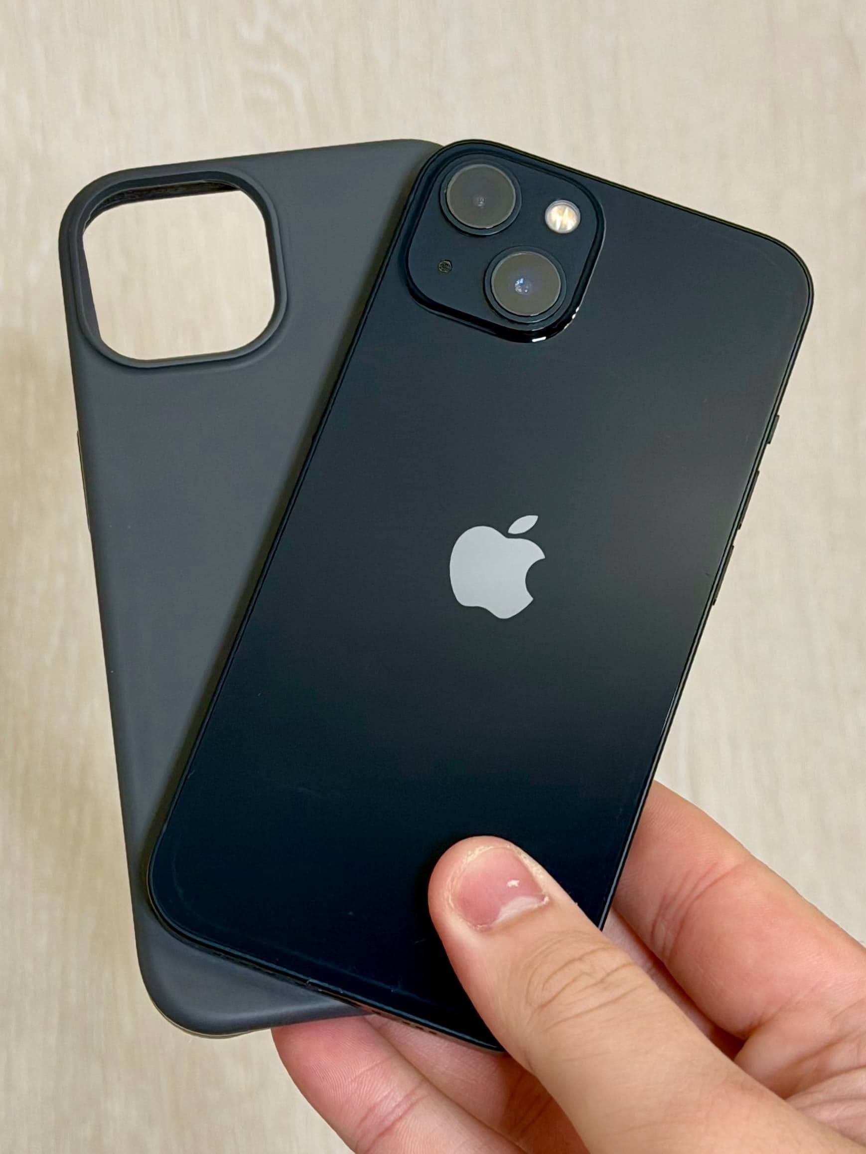 iPhone 13, 128 ГБ: корпус