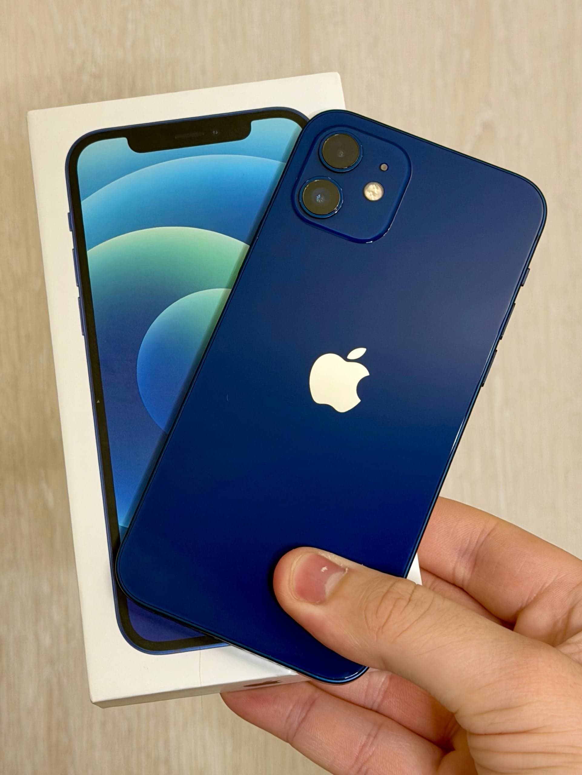 iPhone 12, 128 ГБ: корпус