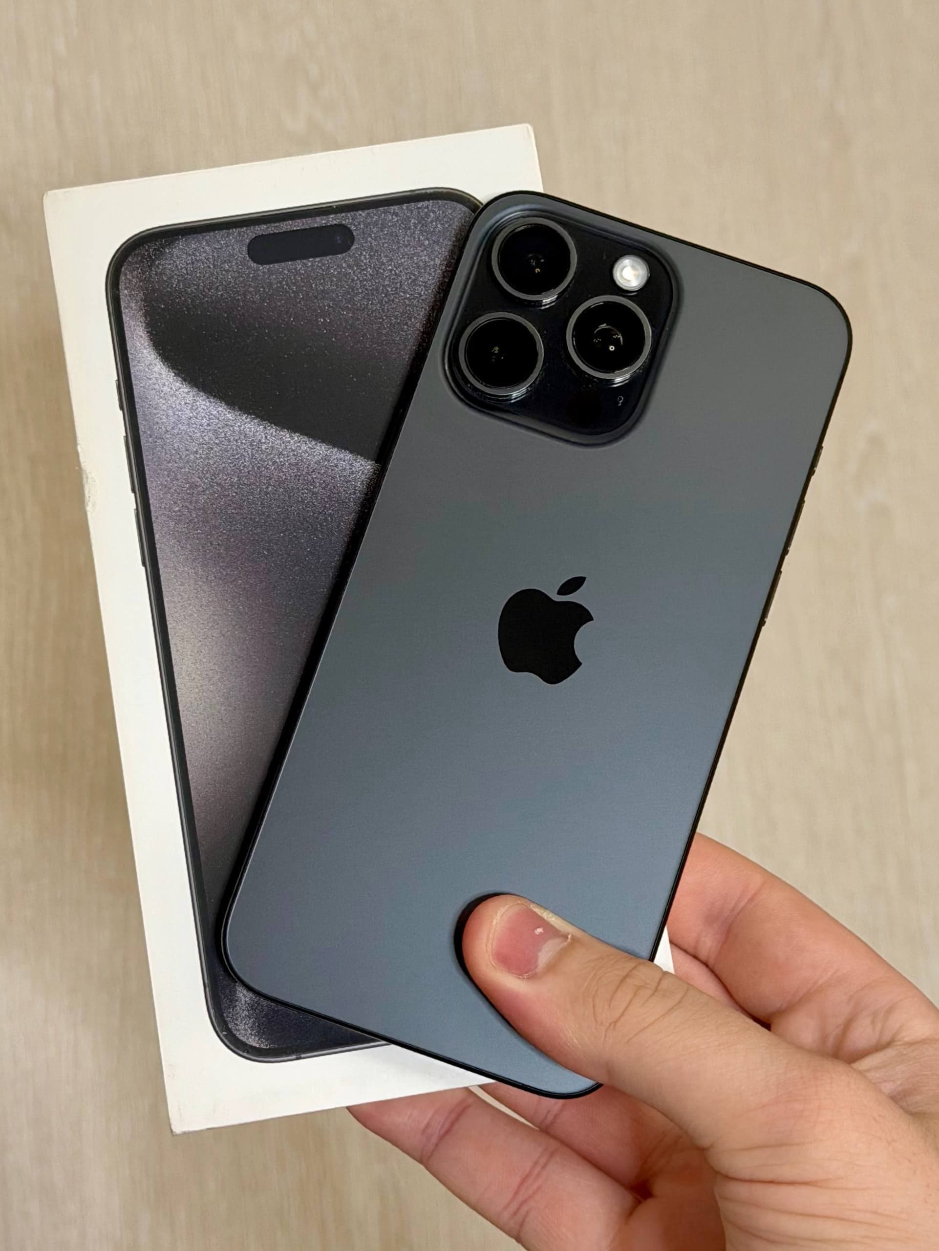 iPhone 15 Pro Max, 256 ГБ: корпус