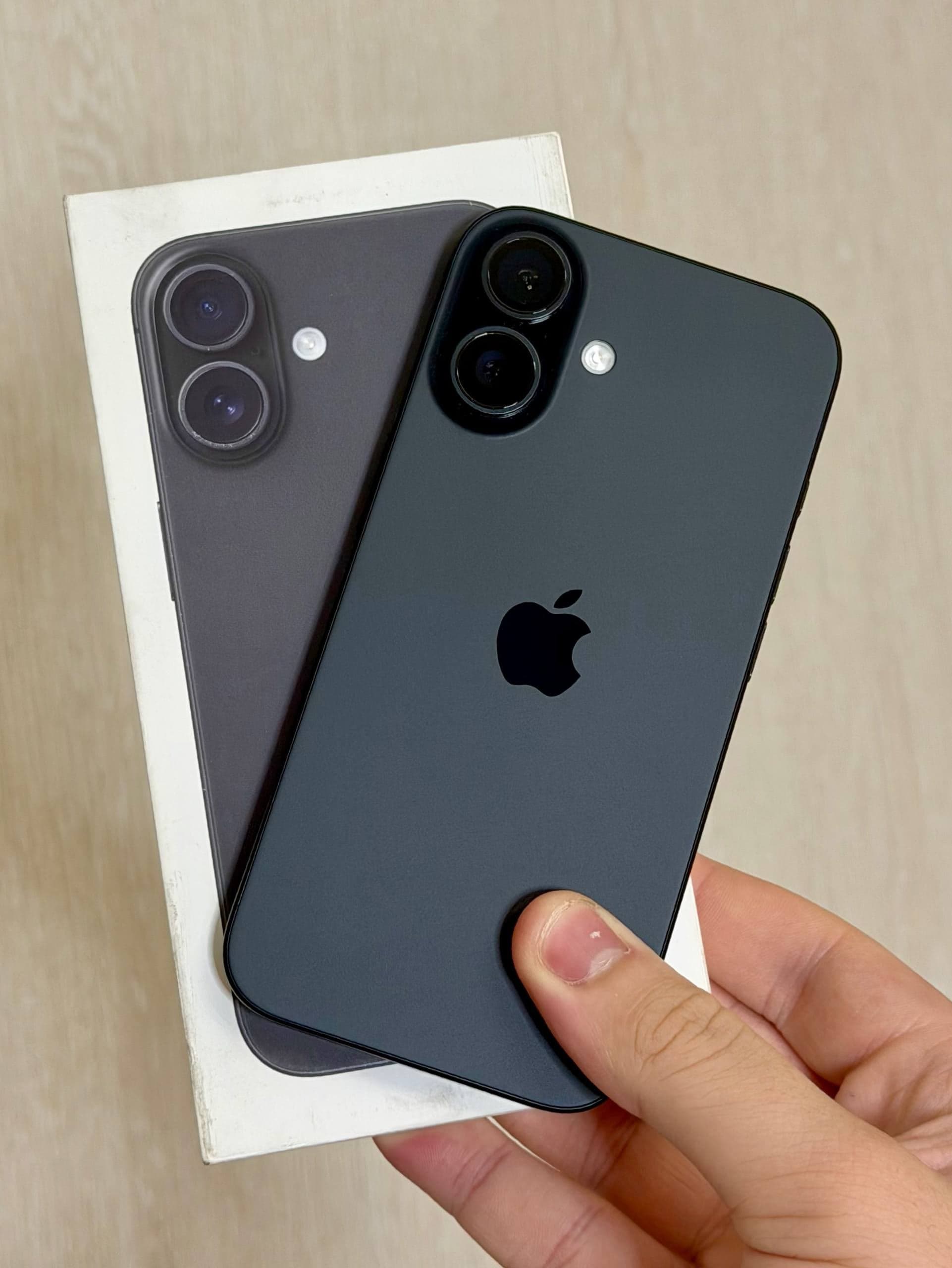 iPhone 16, 128 ГБ: корпус