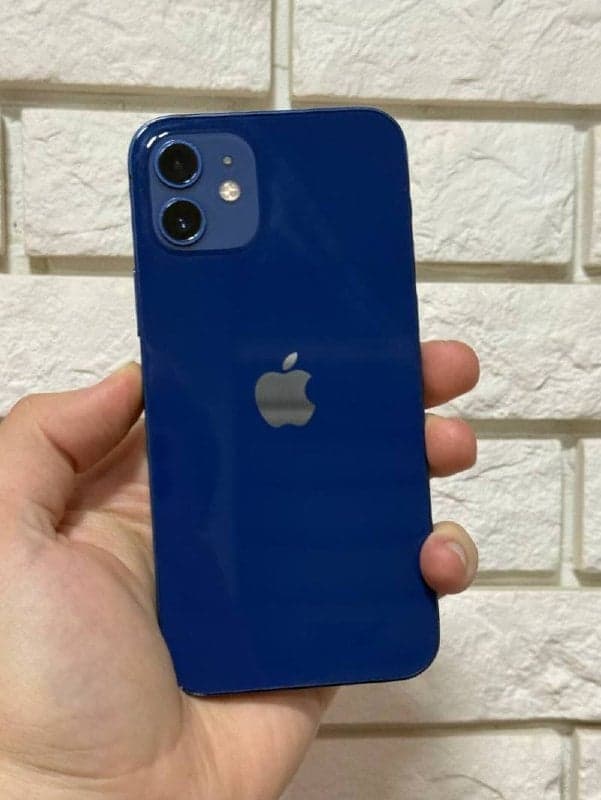 iPhone 12, 64 ГБ: корпус