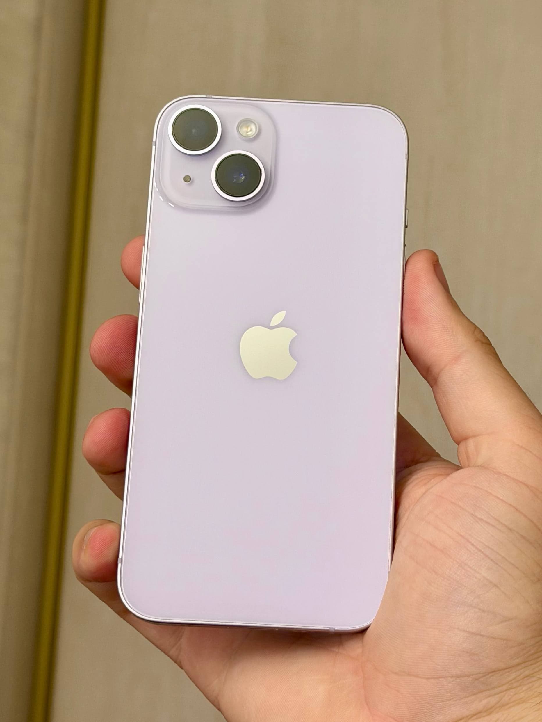 iPhone 14, 256 ГБ: корпус