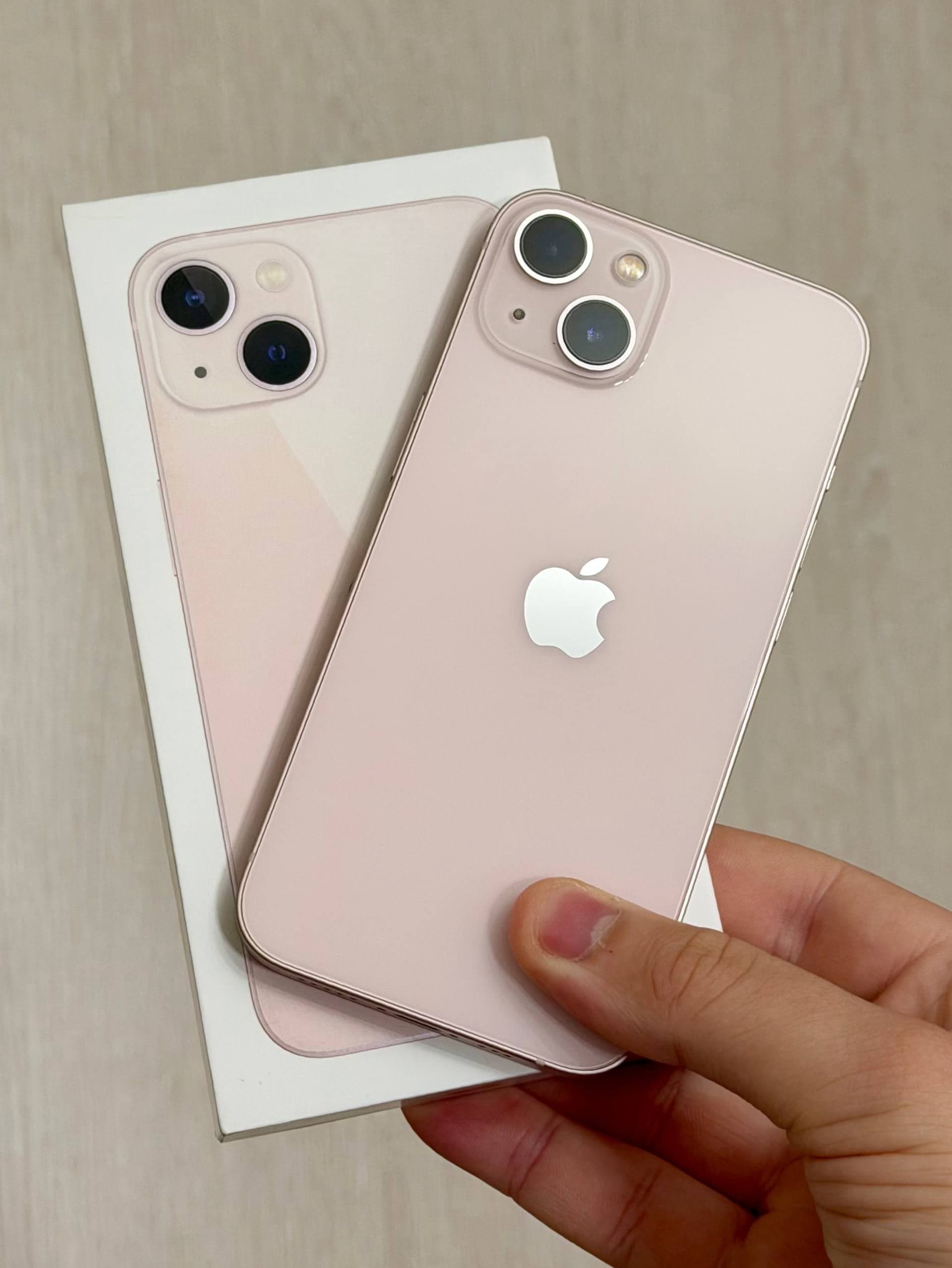 iPhone 13, 128 ГБ: корпус