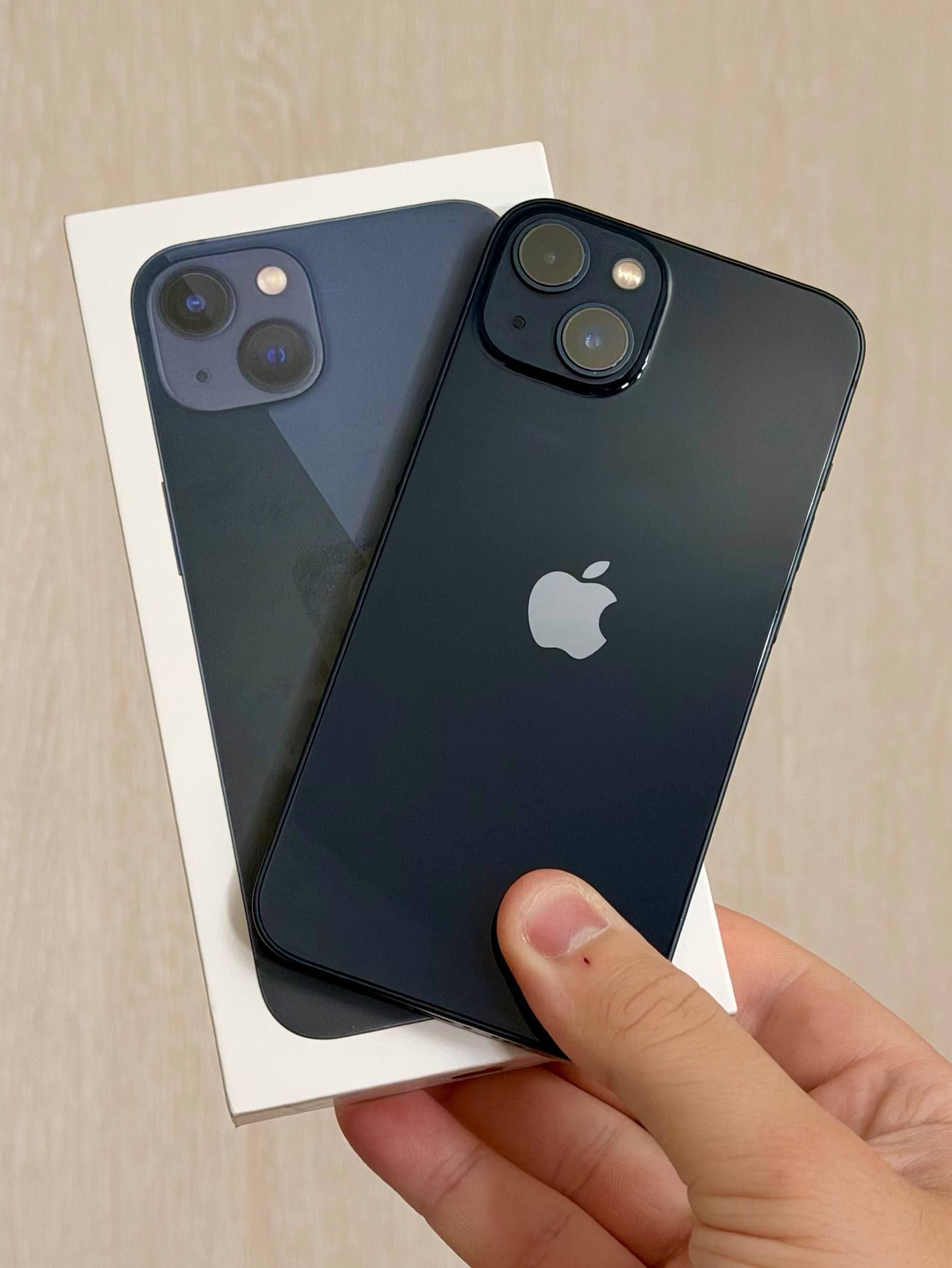iPhone 13, 256 ГБ: корпус