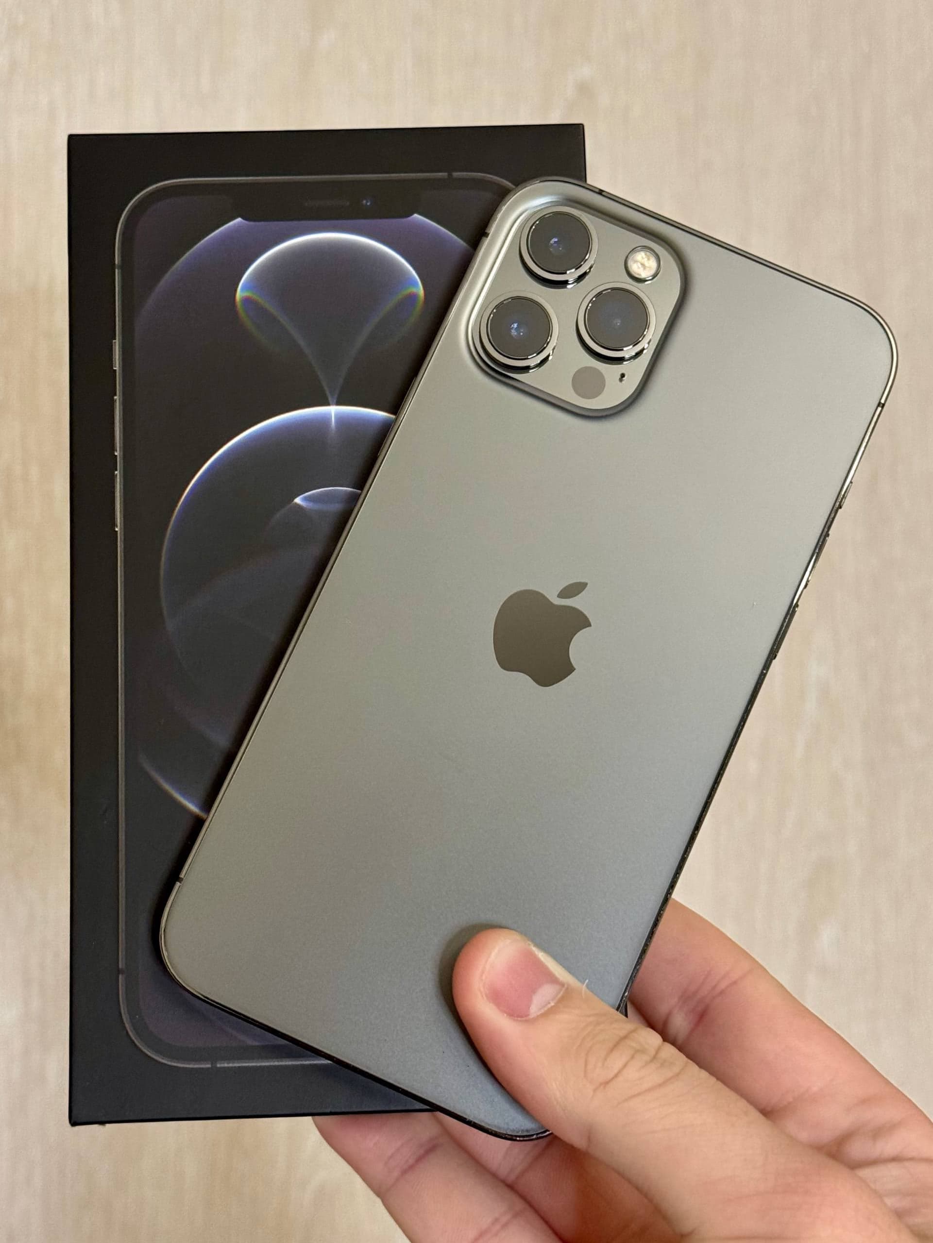 iPhone 12 Pro Max, 128 ГБ: корпус